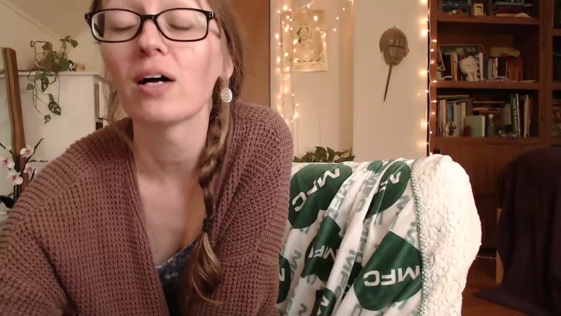 Gallery image thumbnail from WildflowerEm's myfreecams stream on, 04/29/2026, 19:15 image 5 of 20