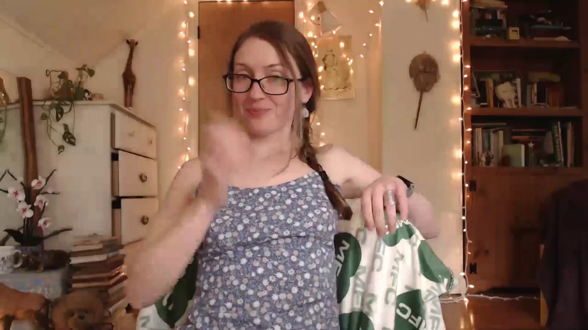 Gallery image thumbnail from WildflowerEm's myfreecams stream on, 04/29/2026, 19:15 image 18 of 20