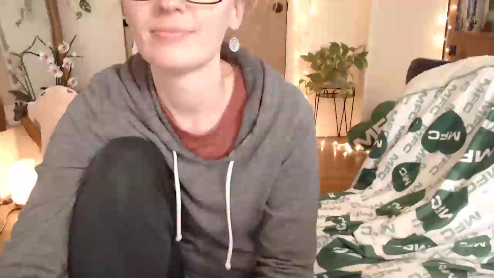 Gallery image thumbnail from WildflowerEm's myfreecams stream on, 04/30/2026, 19:10 image 1 of 20