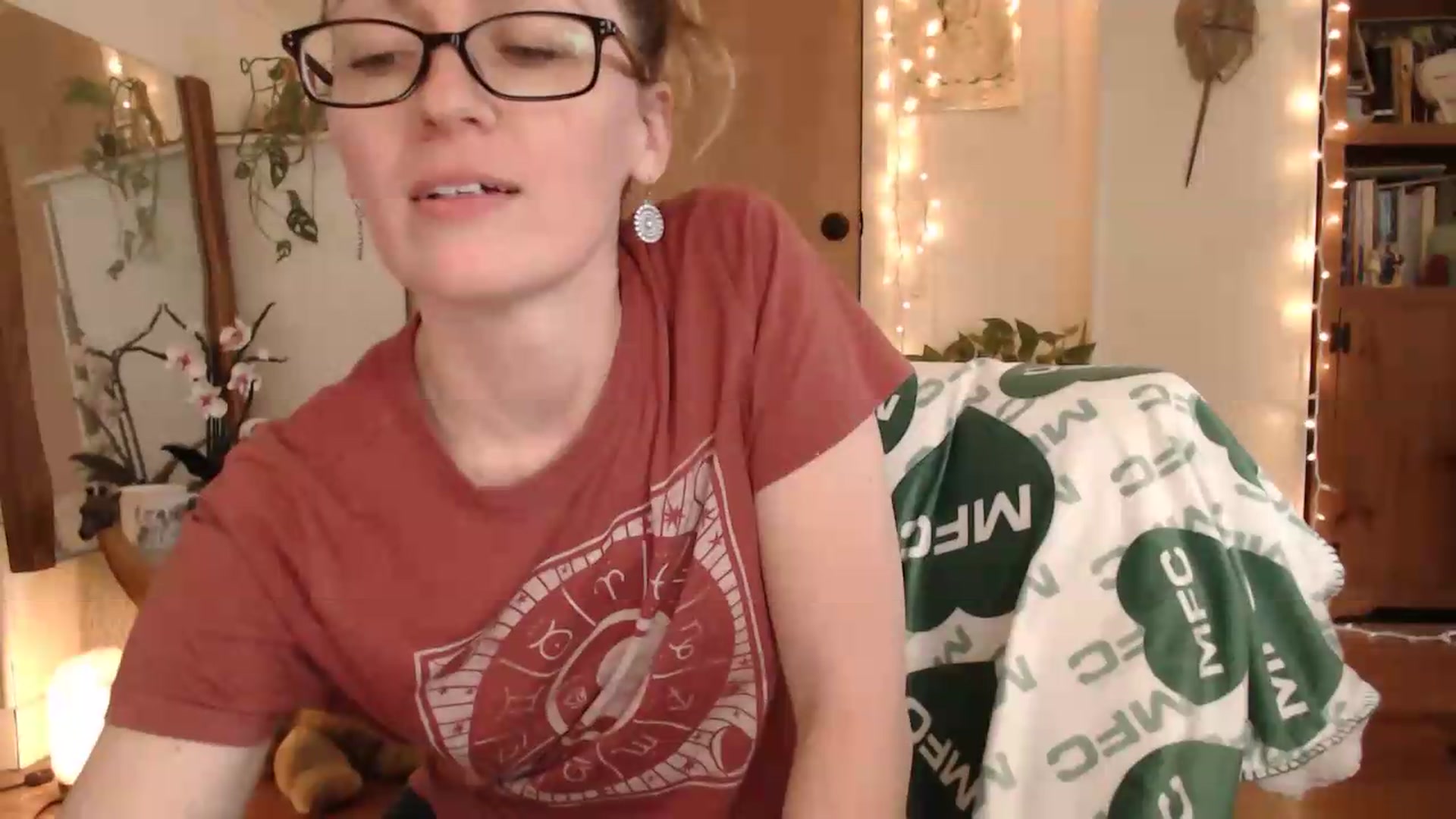 Gallery image thumbnail from WildflowerEm's myfreecams stream on, 04/30/2026, 19:10 image 9 of 20