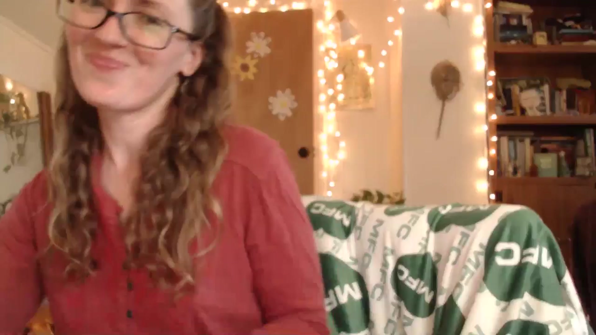Gallery image thumbnail from WildflowerEm's myfreecams stream on, 05/08/2026, 20:09 image 9 of 20