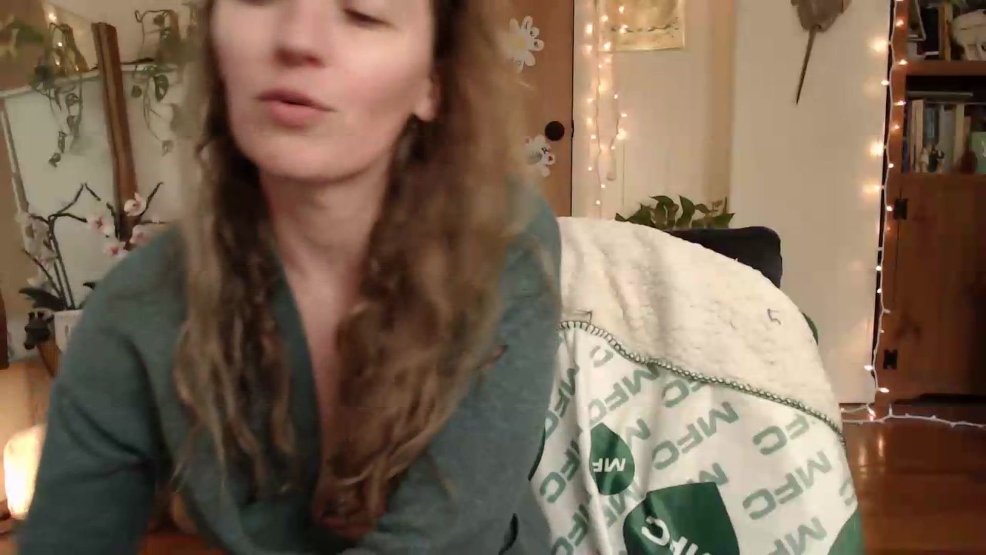 Gallery image thumbnail from WildflowerEm's myfreecams stream on, 05/13/2026, 19:05 image 13 of 20