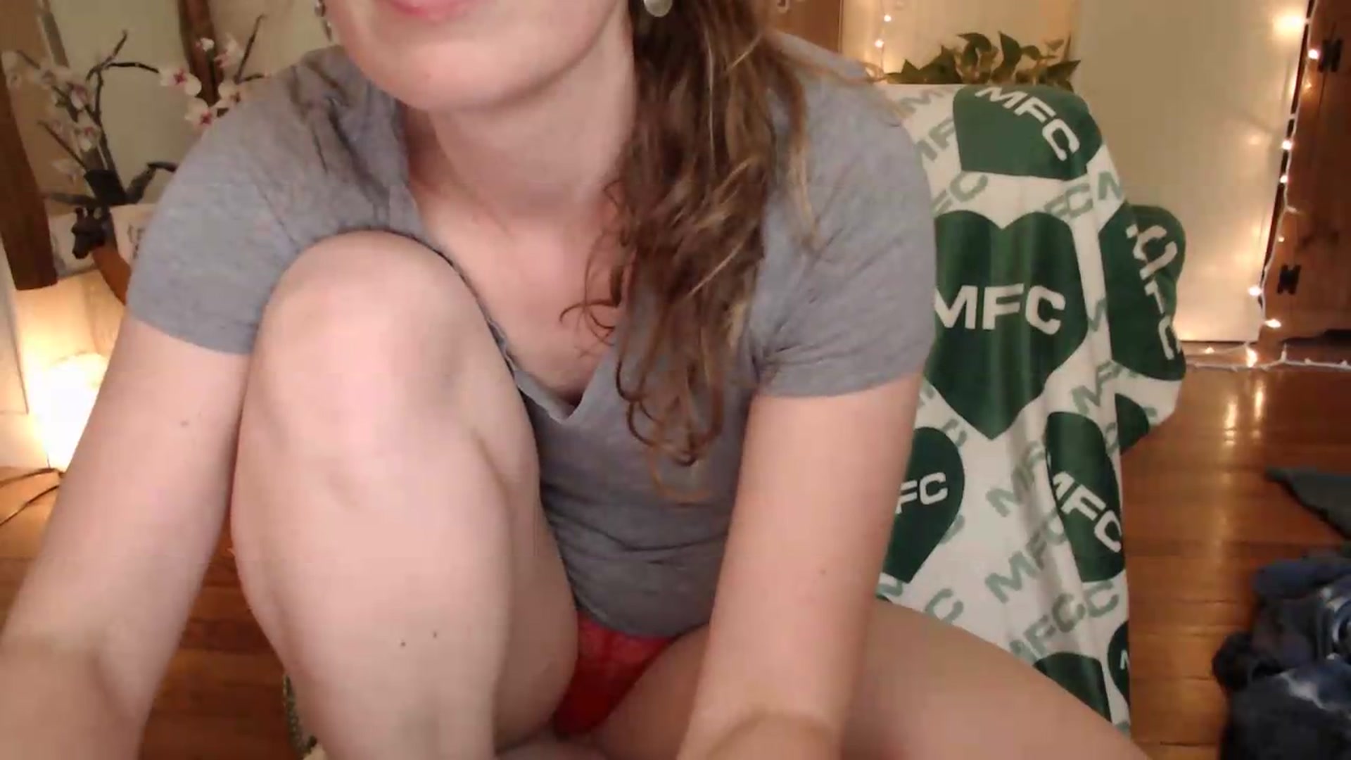 Gallery image thumbnail from WildflowerEm's myfreecams stream on, 05/15/2026, 18:49 image 10 of 20
