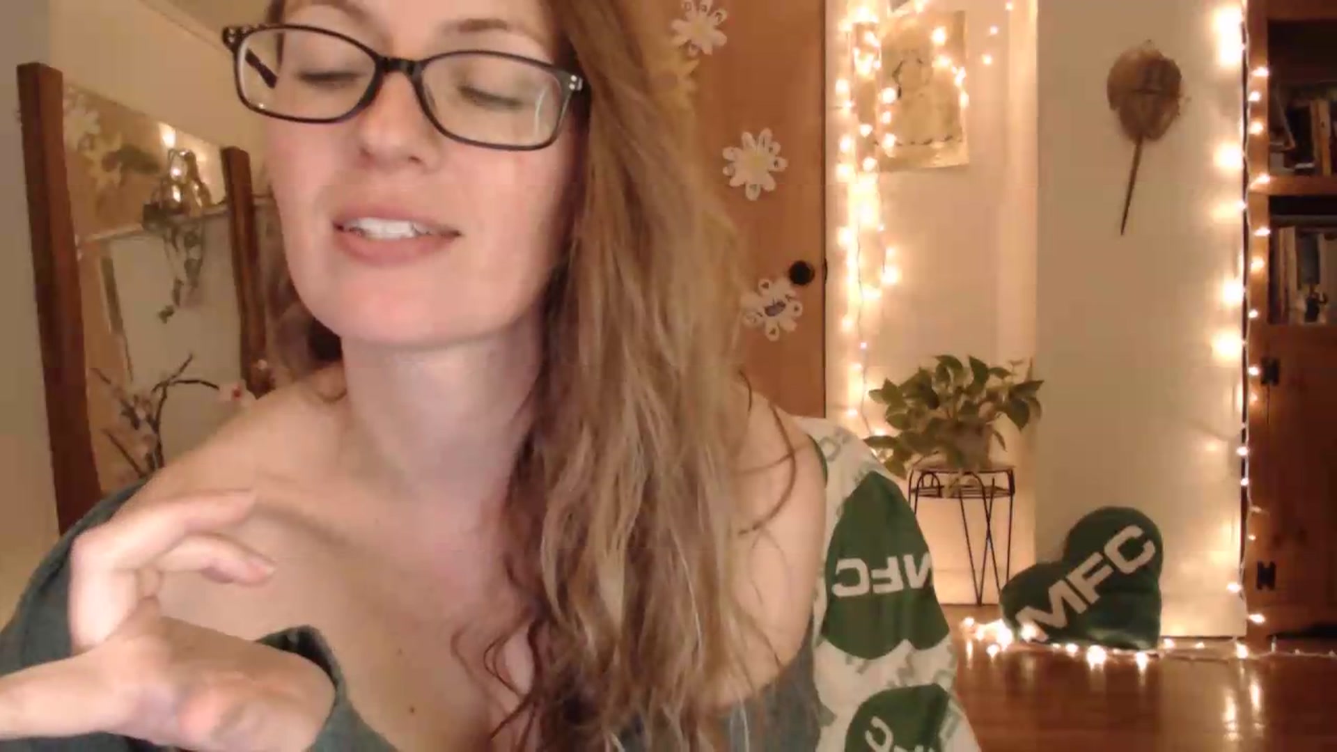 Gallery image thumbnail from WildflowerEm's myfreecams stream on, 05/24/2026, 22:42 image 19 of 20