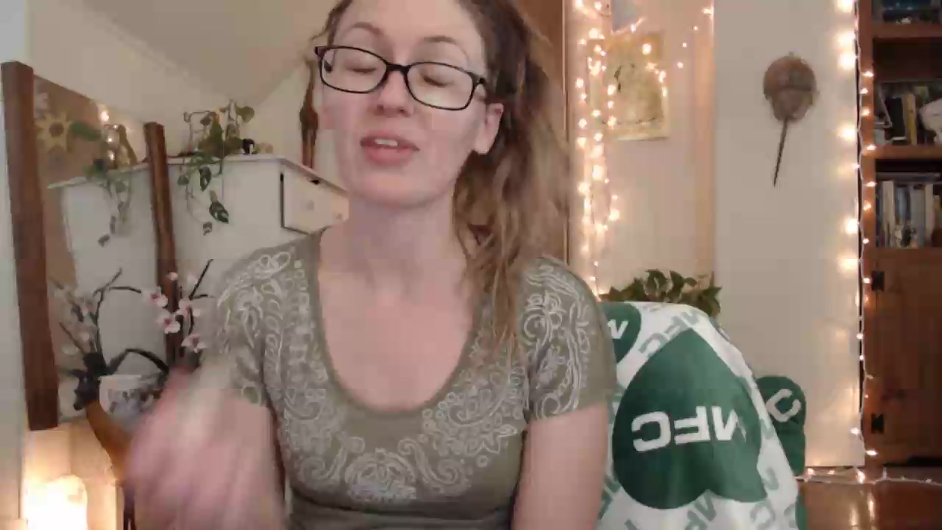 Gallery image thumbnail from WildflowerEm's myfreecams stream on, 05/29/2026, 19:19 image 1 of 20