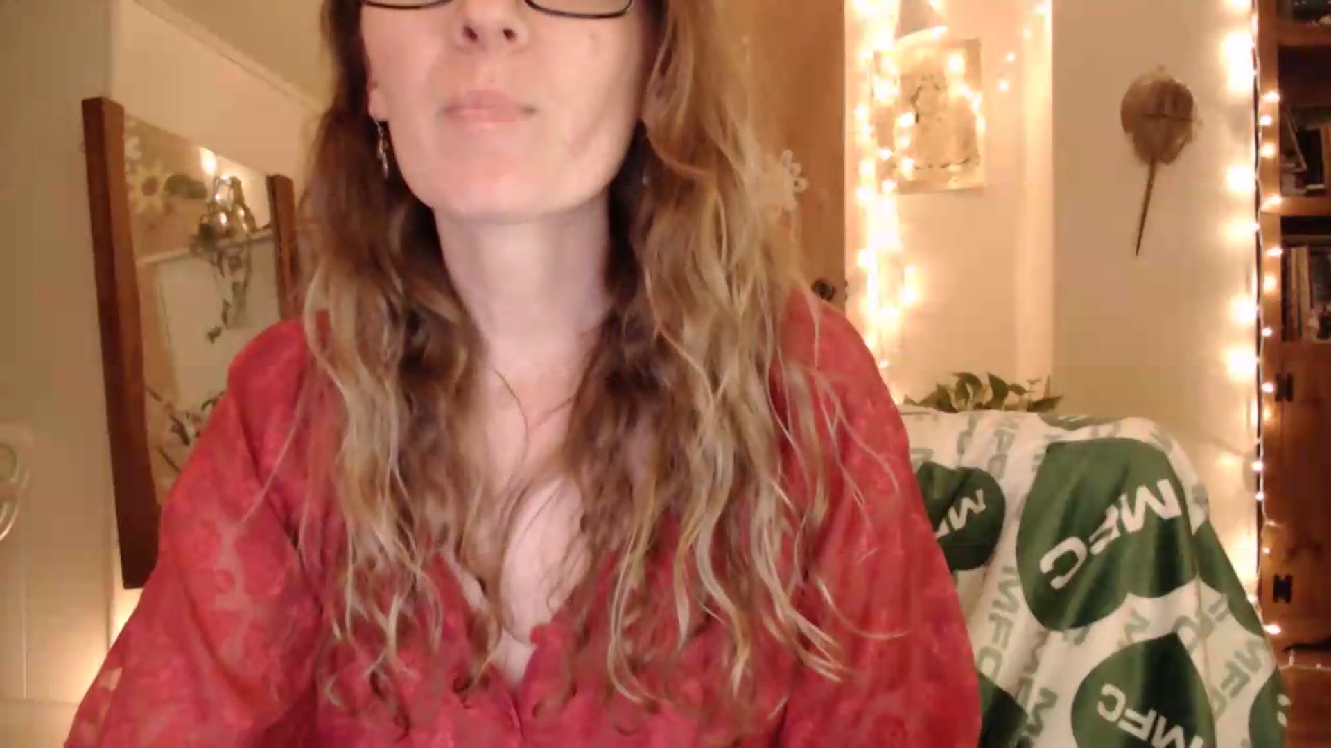 Gallery image thumbnail from WildflowerEm's myfreecams stream on, 05/31/2026, 02:08 image 4 of 20