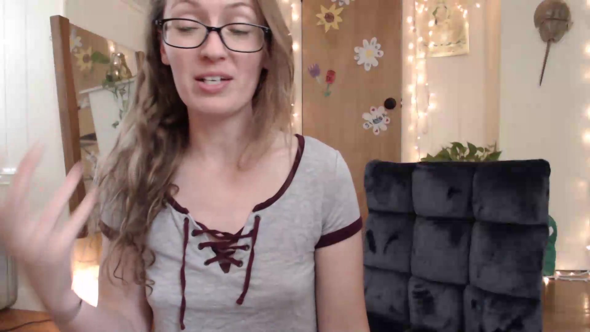 Gallery image thumbnail from WildflowerEm's myfreecams stream on, 06/05/2026, 19:23 image 14 of 20