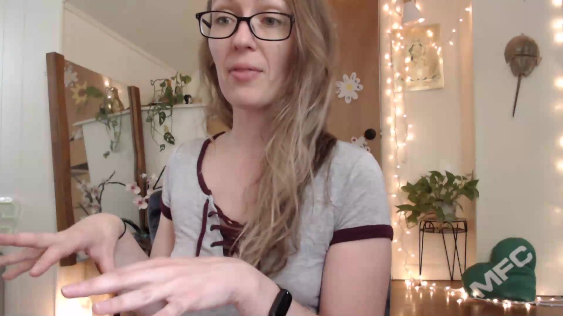 Gallery image thumbnail from WildflowerEm's myfreecams stream on, 06/05/2026, 19:23 image 3 of 20