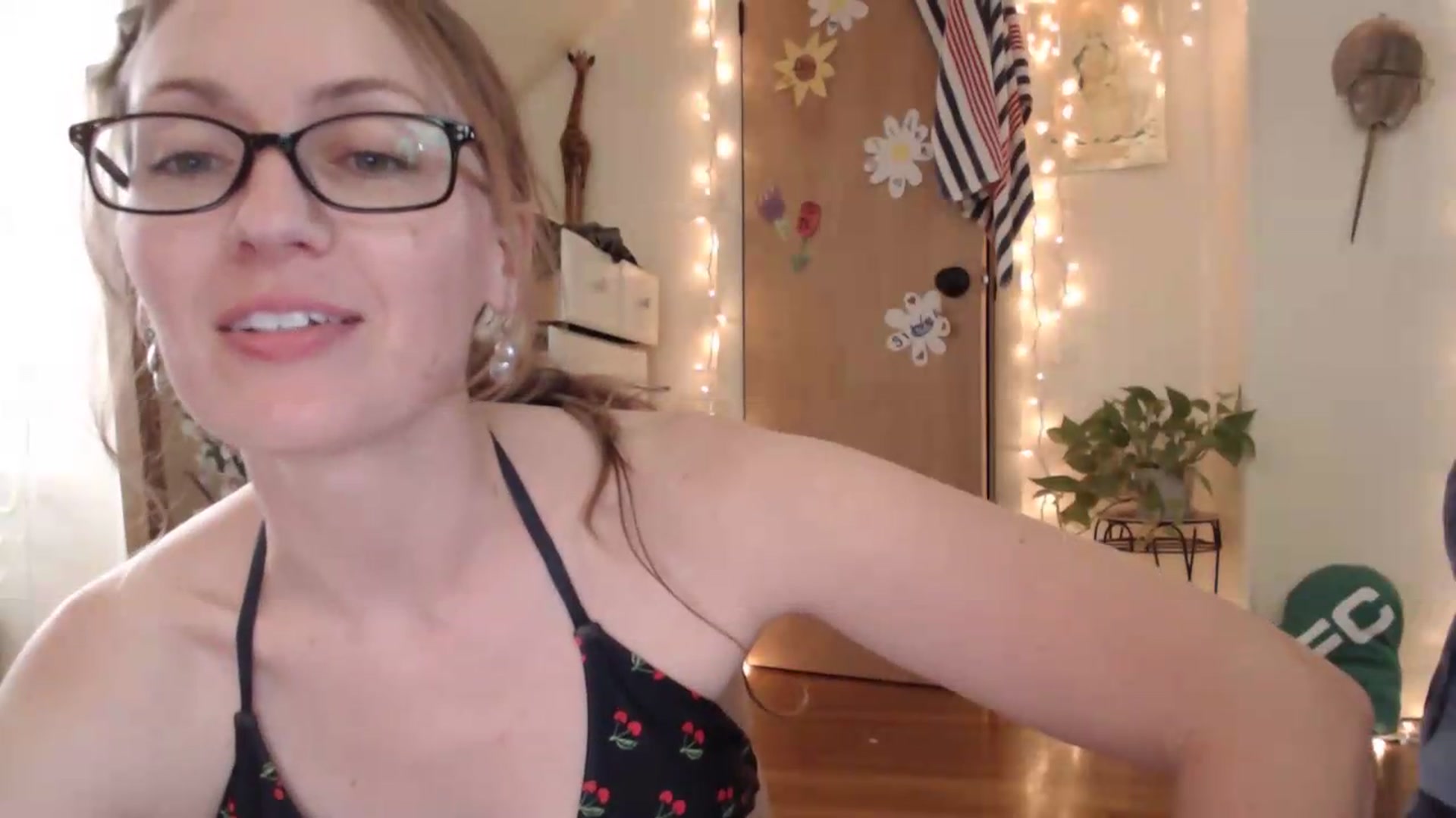 Gallery image thumbnail from WildflowerEm's myfreecams stream on, 06/07/2026, 22:30 image 5 of 20