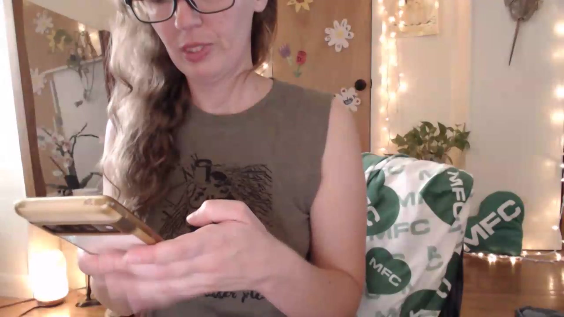 Gallery image thumbnail from WildflowerEm's myfreecams stream on, 06/28/2026, 21:32 image 15 of 20