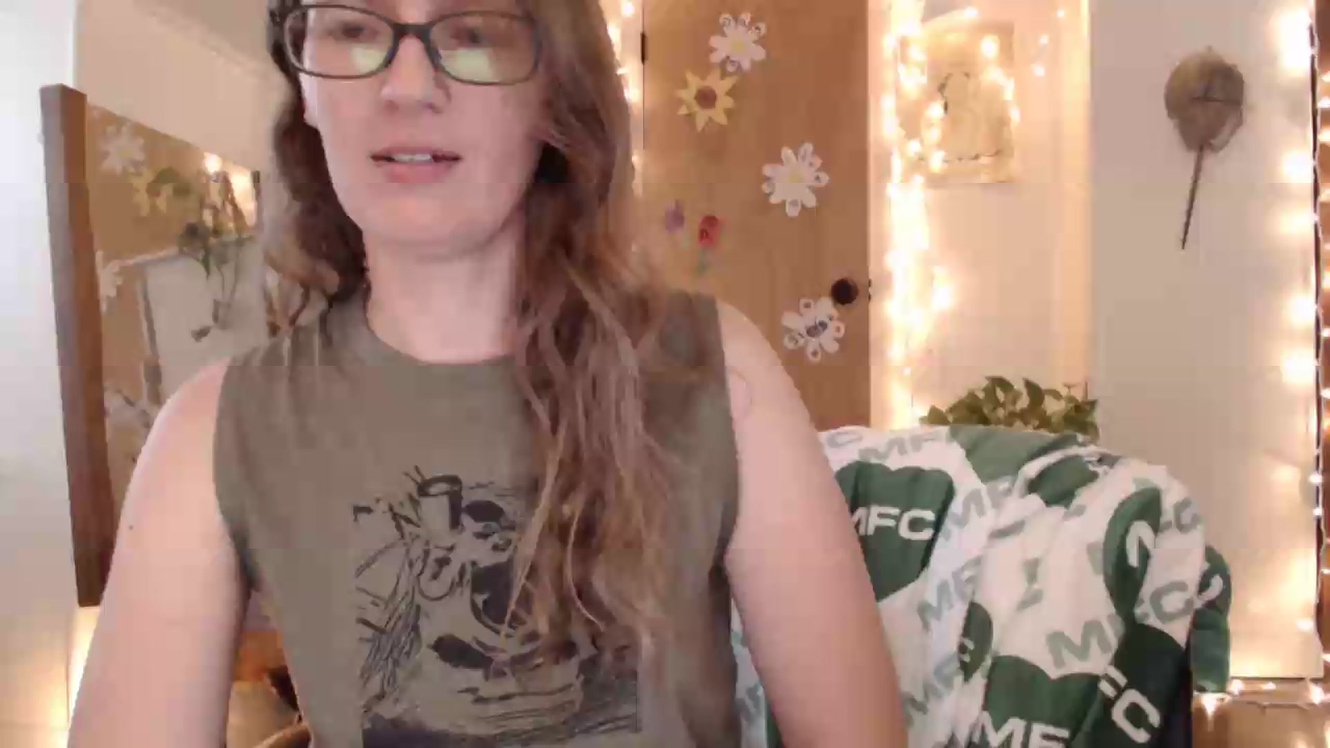 Gallery image thumbnail from WildflowerEm's myfreecams stream on, 06/28/2026, 21:32 image 1 of 20