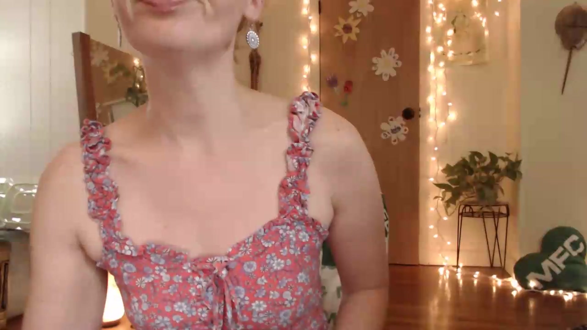 Gallery image thumbnail from WildflowerEm's myfreecams stream on, 07/05/2026, 22:05 image 3 of 20