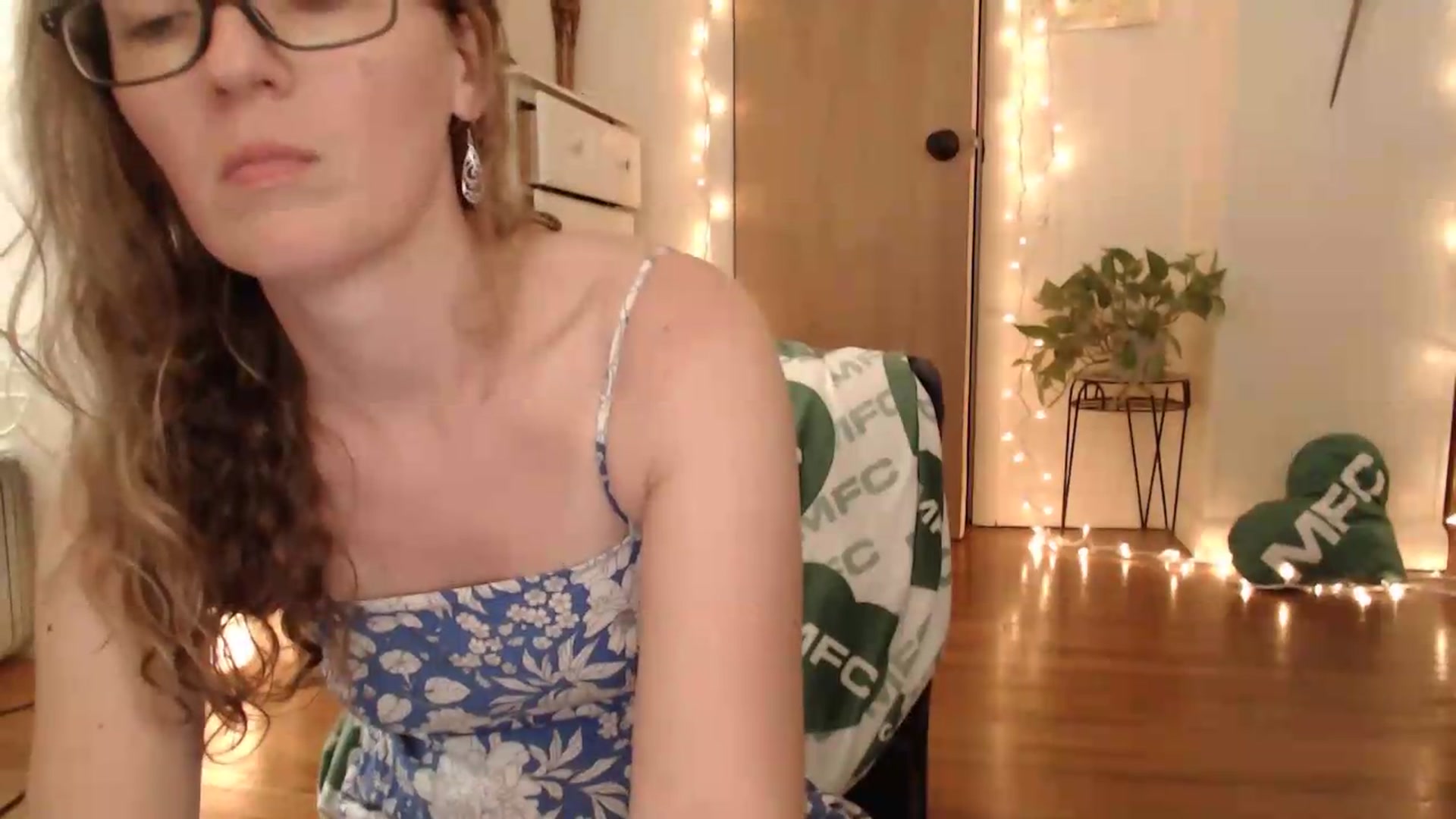 Gallery image thumbnail from WildflowerEm's myfreecams stream on, 07/12/2026, 22:24 image 3 of 20