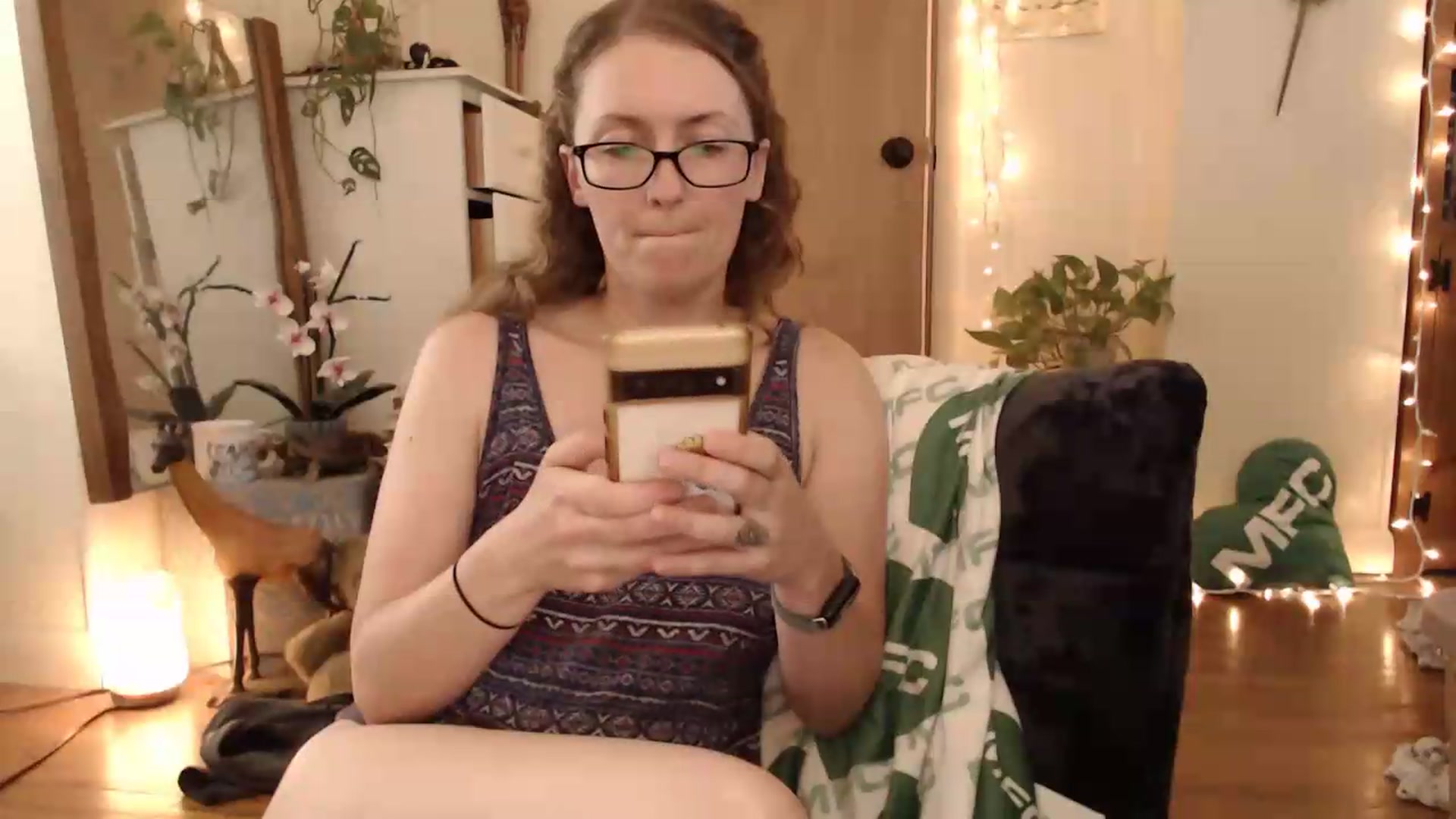 Gallery image thumbnail from WildflowerEm's myfreecams stream on, 07/13/2026, 20:35 image 18 of 20