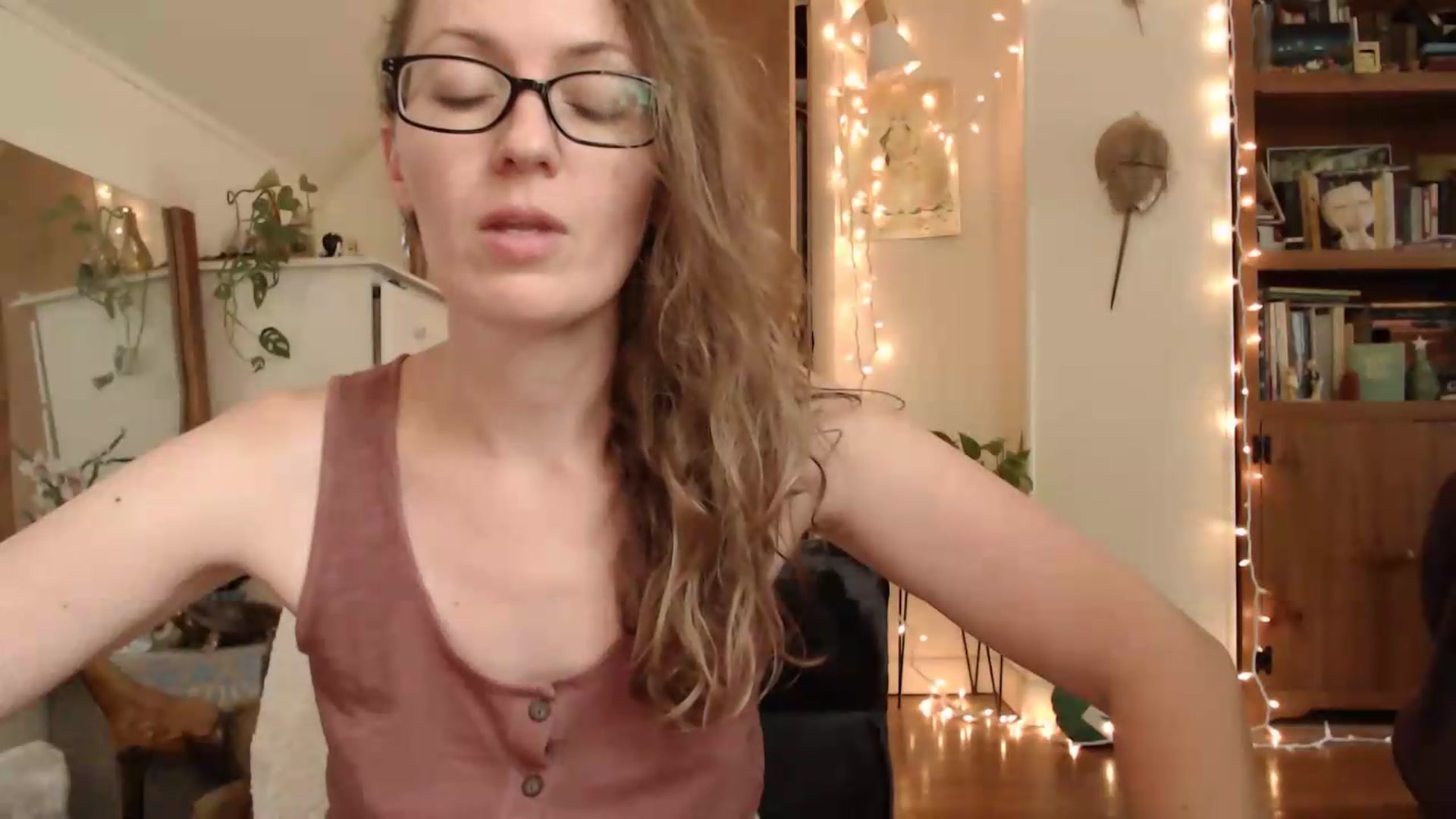 Gallery image thumbnail from WildflowerEm's myfreecams stream on, 07/21/2026, 16:04 image 5 of 20