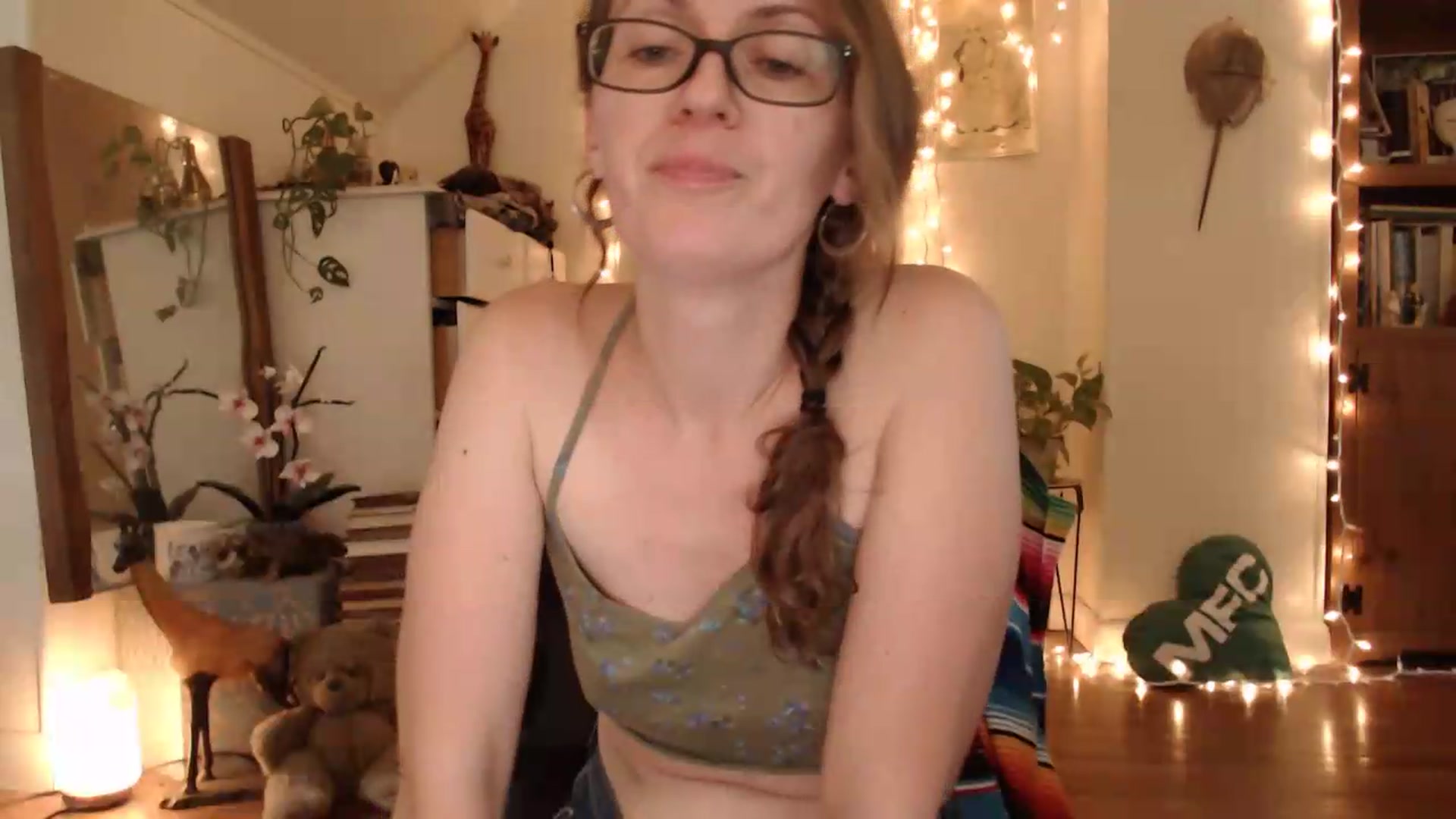 Gallery image thumbnail from WildflowerEm's myfreecams stream on, 07/31/2026, 20:54 image 5 of 20