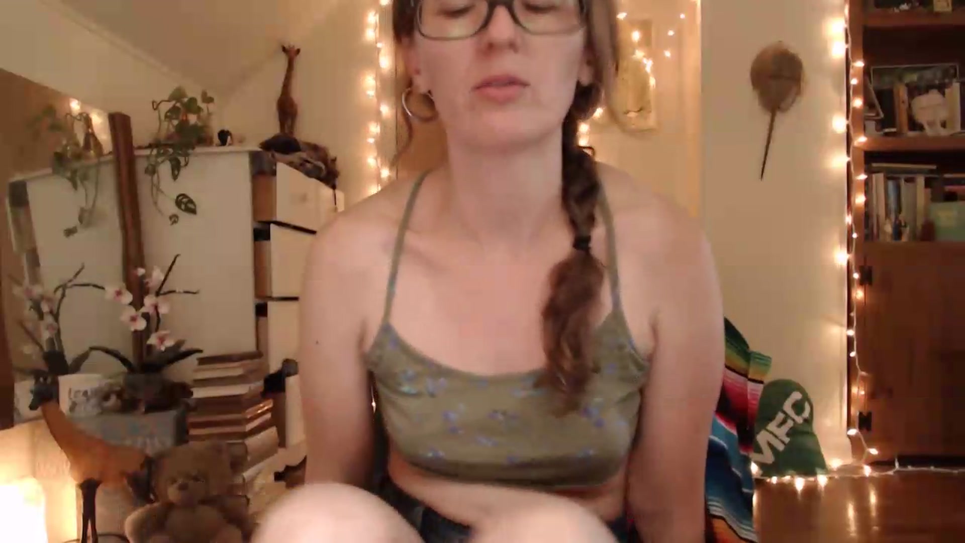 Gallery image thumbnail from WildflowerEm's myfreecams stream on, 07/31/2026, 20:54 image 6 of 20