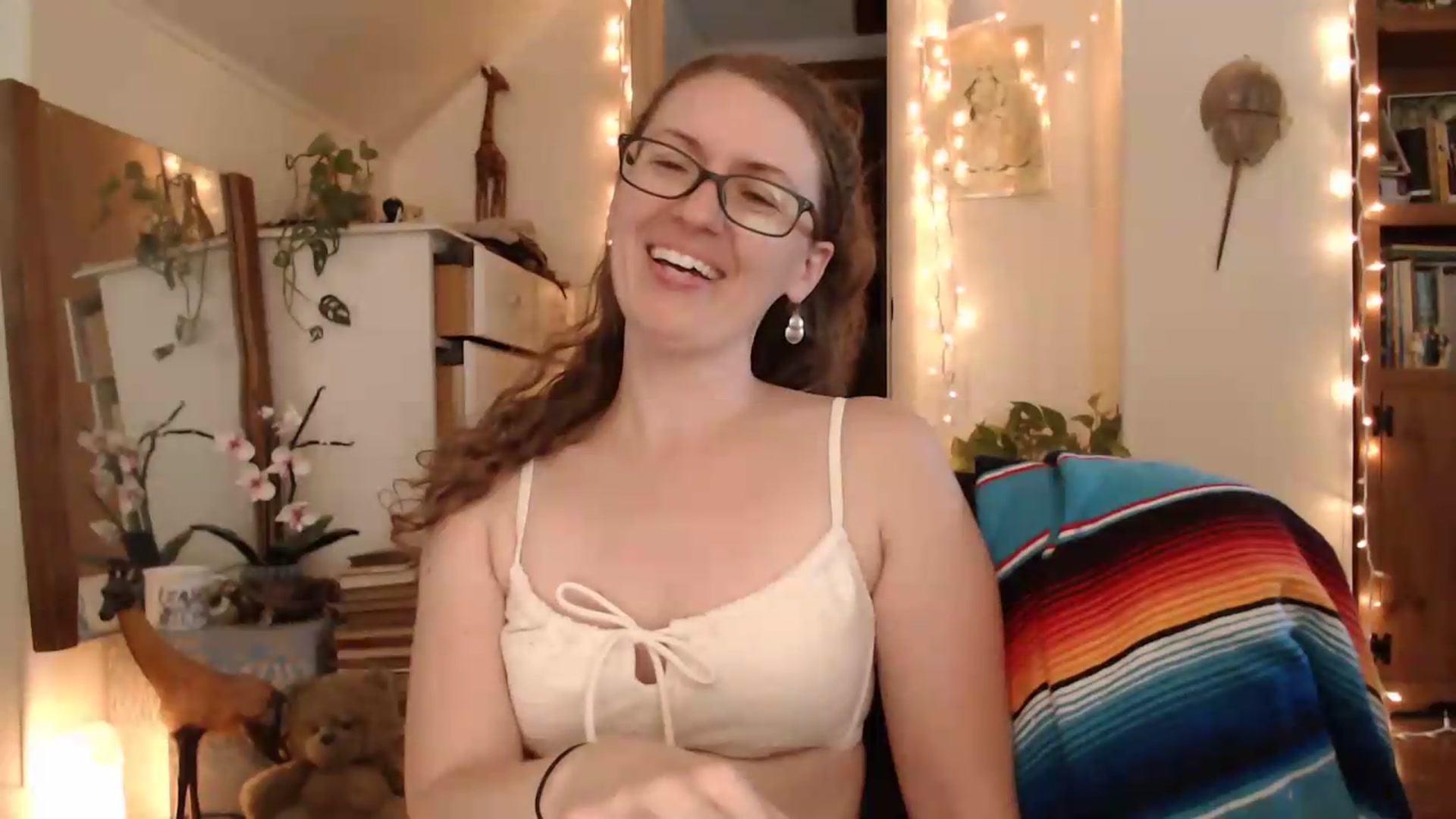 Gallery image thumbnail from WildflowerEm's myfreecams stream on, 08/07/2026, 17:12 image 18 of 20