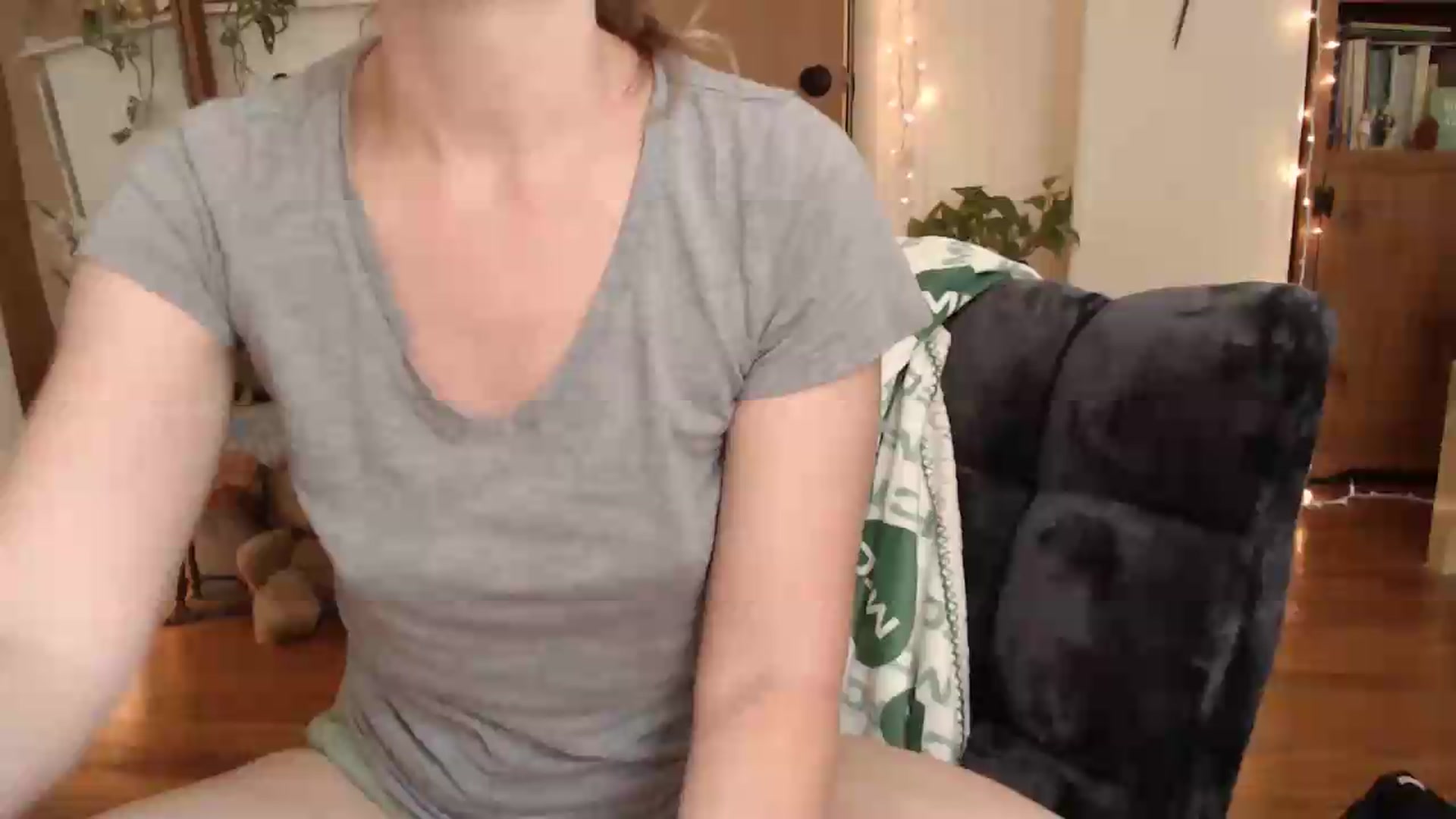 Gallery image thumbnail from WildflowerEm's myfreecams stream on, 08/27/2026, 19:04 image 1 of 20