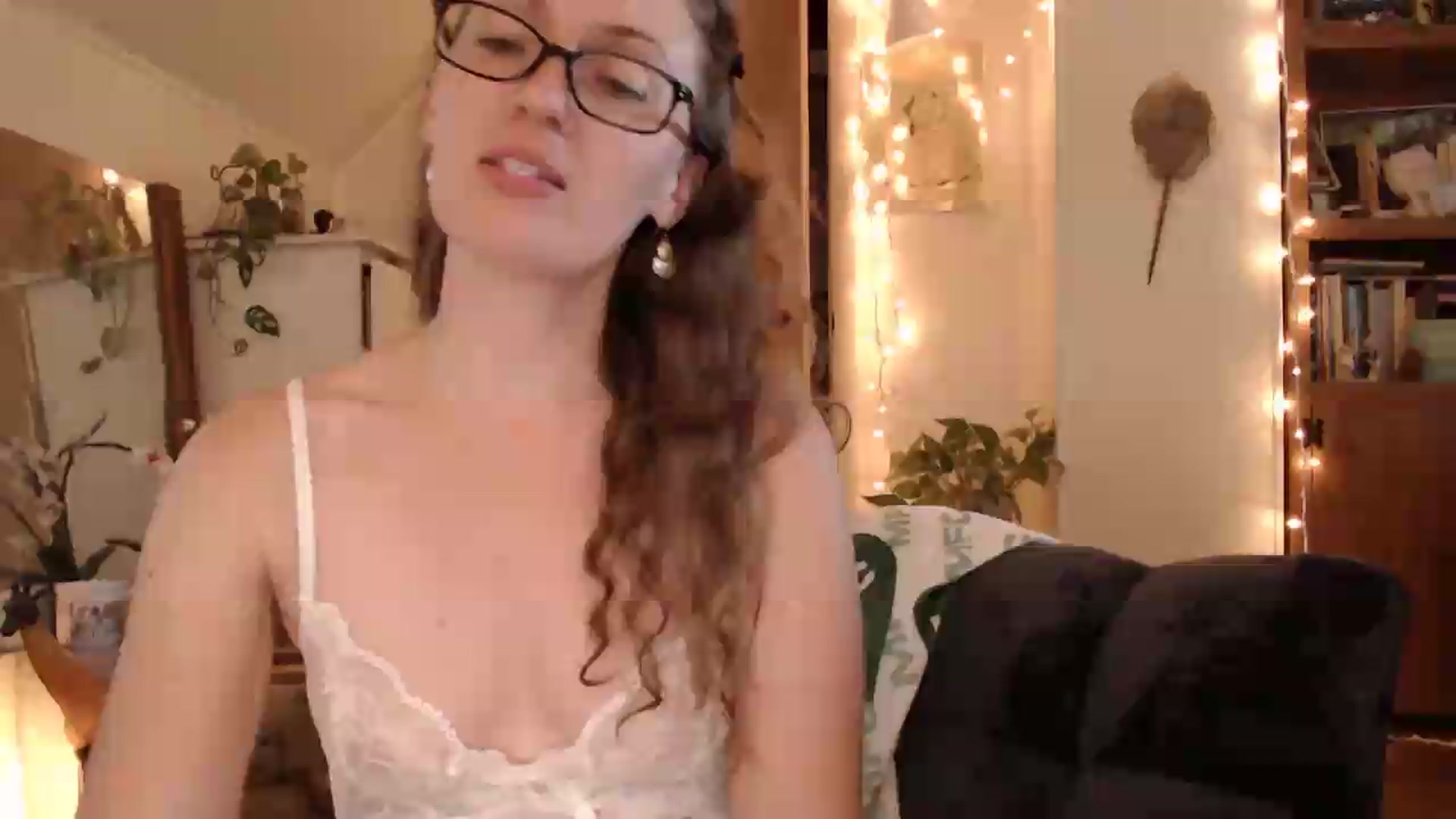 Gallery image thumbnail from WildflowerEm's myfreecams stream on, 08/30/2026, 24:02 image 1 of 20