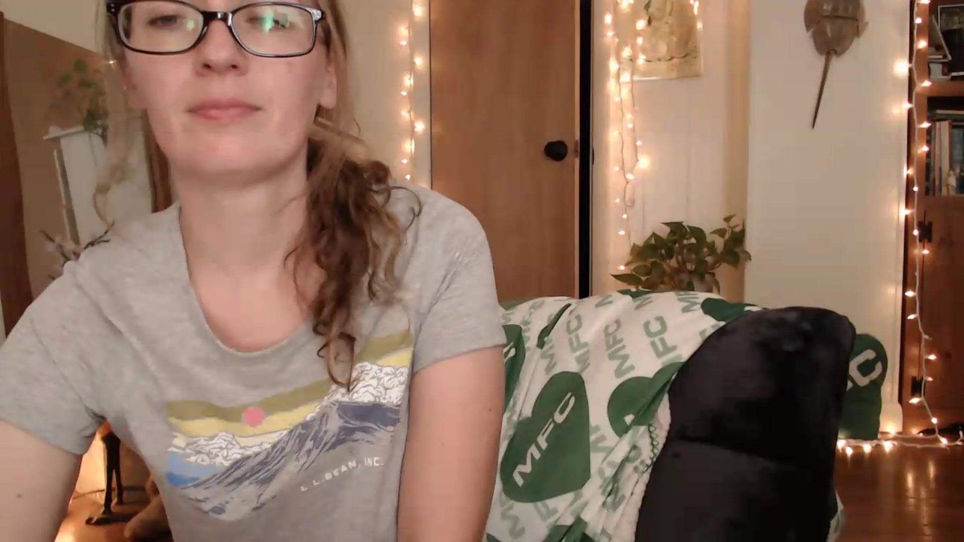 Gallery image thumbnail from WildflowerEm's myfreecams stream on, 08/31/2026, 18:25 image 5 of 20
