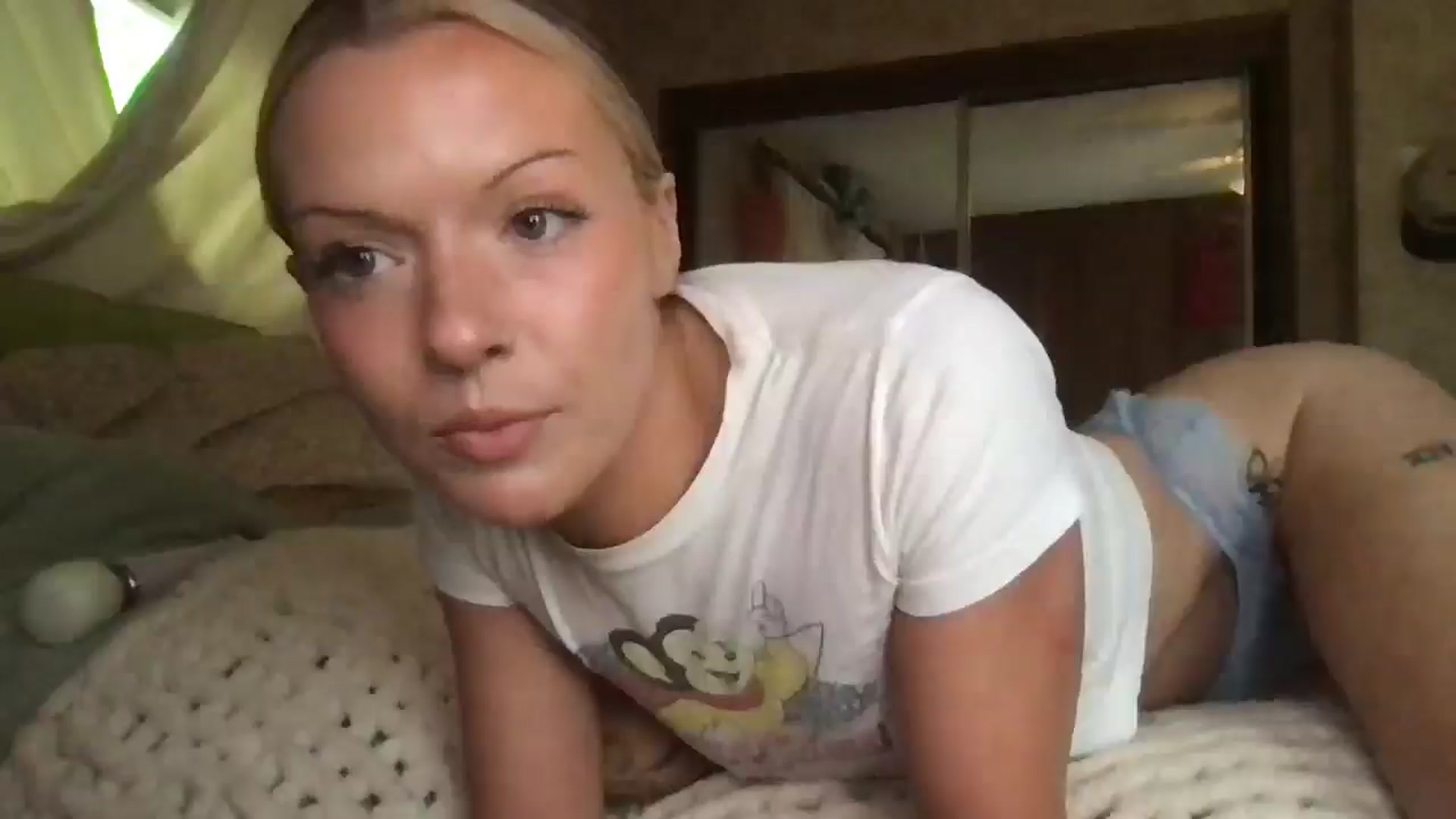 Gallery image thumbnail from WileyxCherry's myfreecams stream on, 10/01/2025, 20:31 image 16 of 20