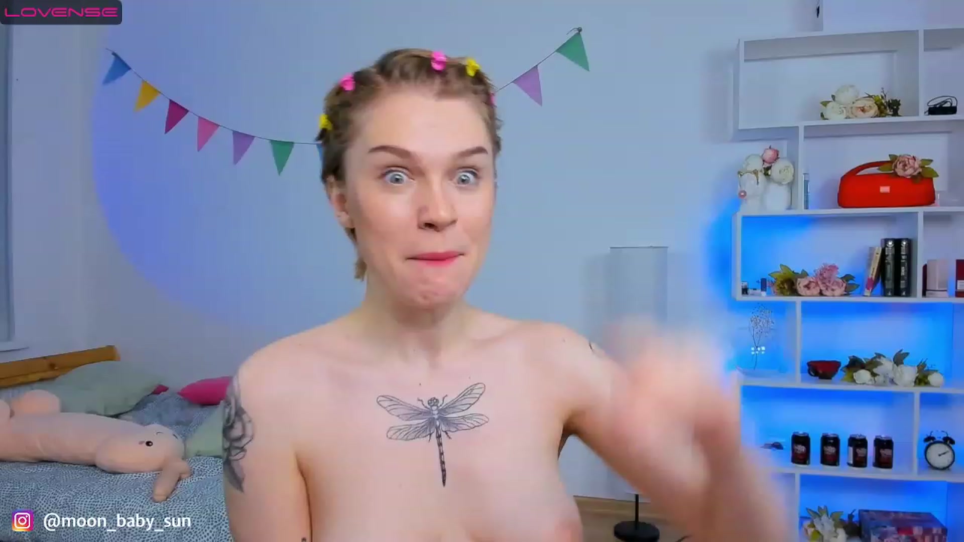 Gallery image thumbnail from WilsonViolet's myfreecams stream on, 11/19/2022, 07:25 image 20 of 20