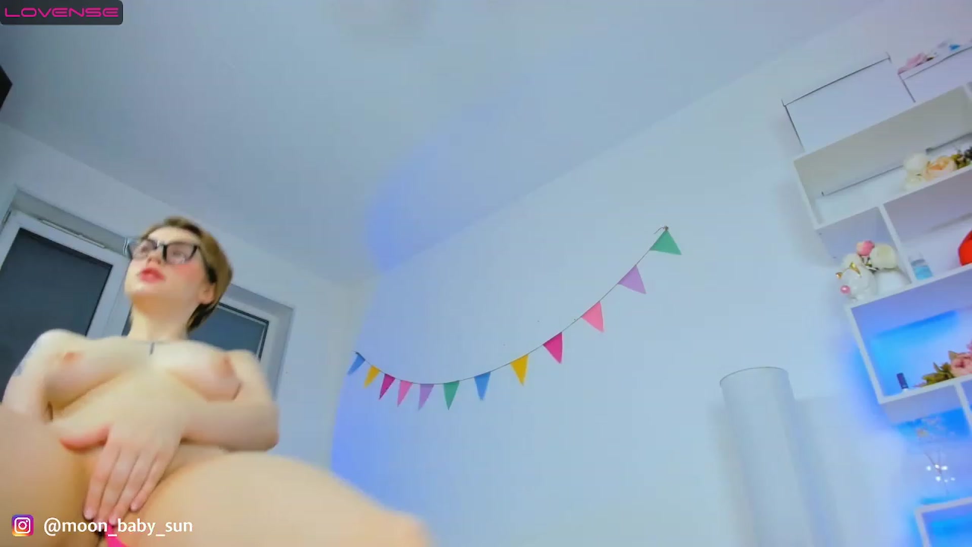 Gallery image thumbnail from WilsonViolet's myfreecams stream on, 11/24/2022, 07:41 image 2 of 20