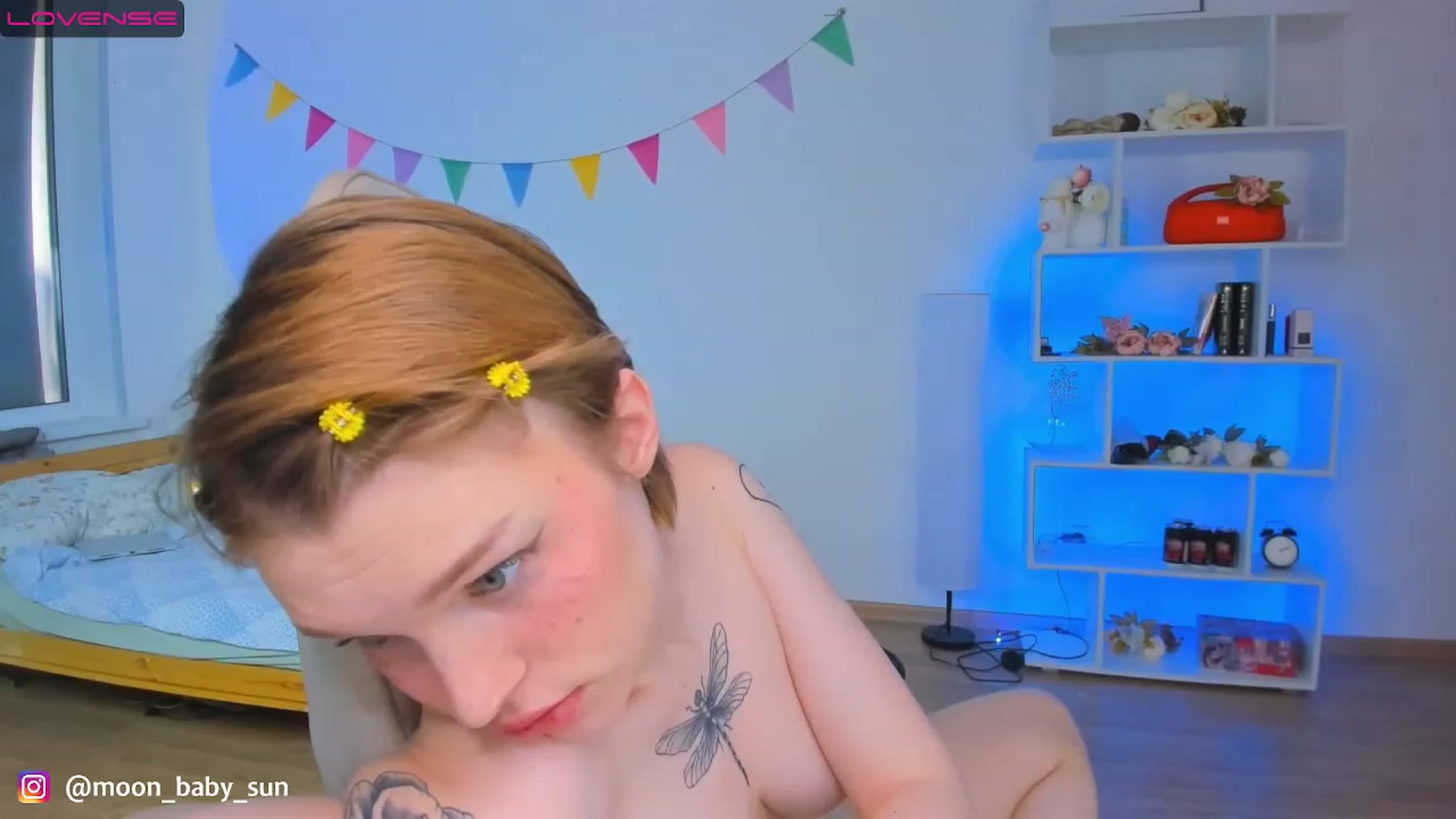 Gallery image thumbnail from WilsonViolet's myfreecams stream on, 12/25/2022, 08:59 image 19 of 20