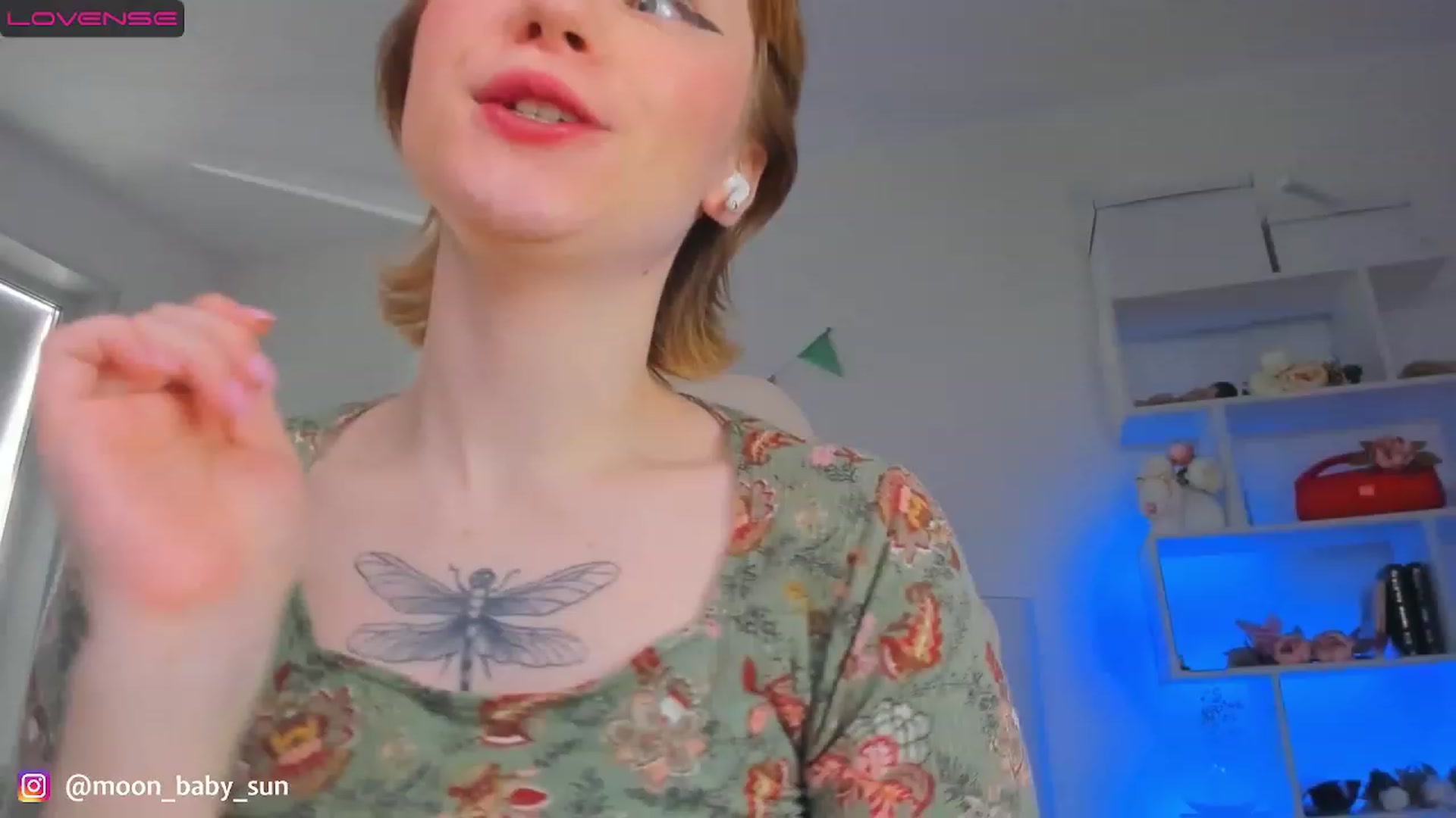 Gallery image thumbnail from WilsonViolet's myfreecams stream on, 02/27/2023, 09:06 image 19 of 20