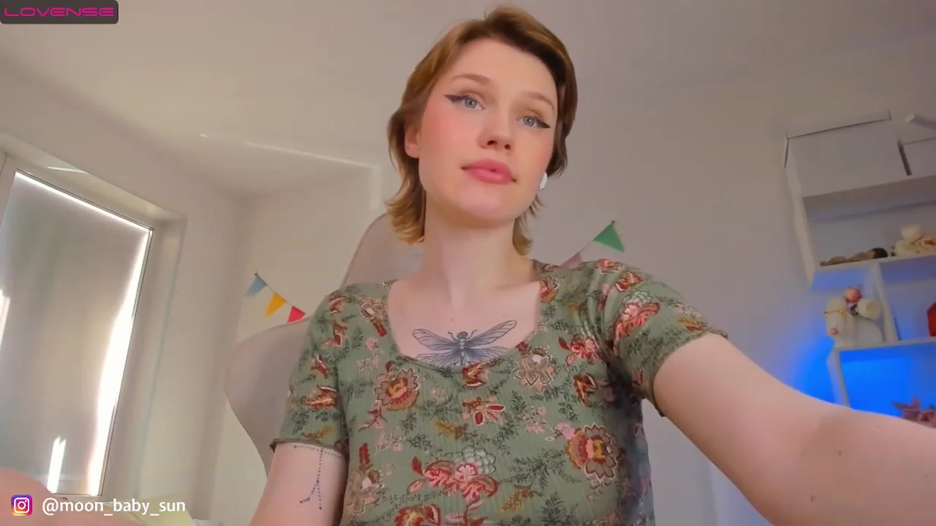 Gallery image thumbnail from WilsonViolet's myfreecams stream on, 02/27/2023, 09:06 image 1 of 20