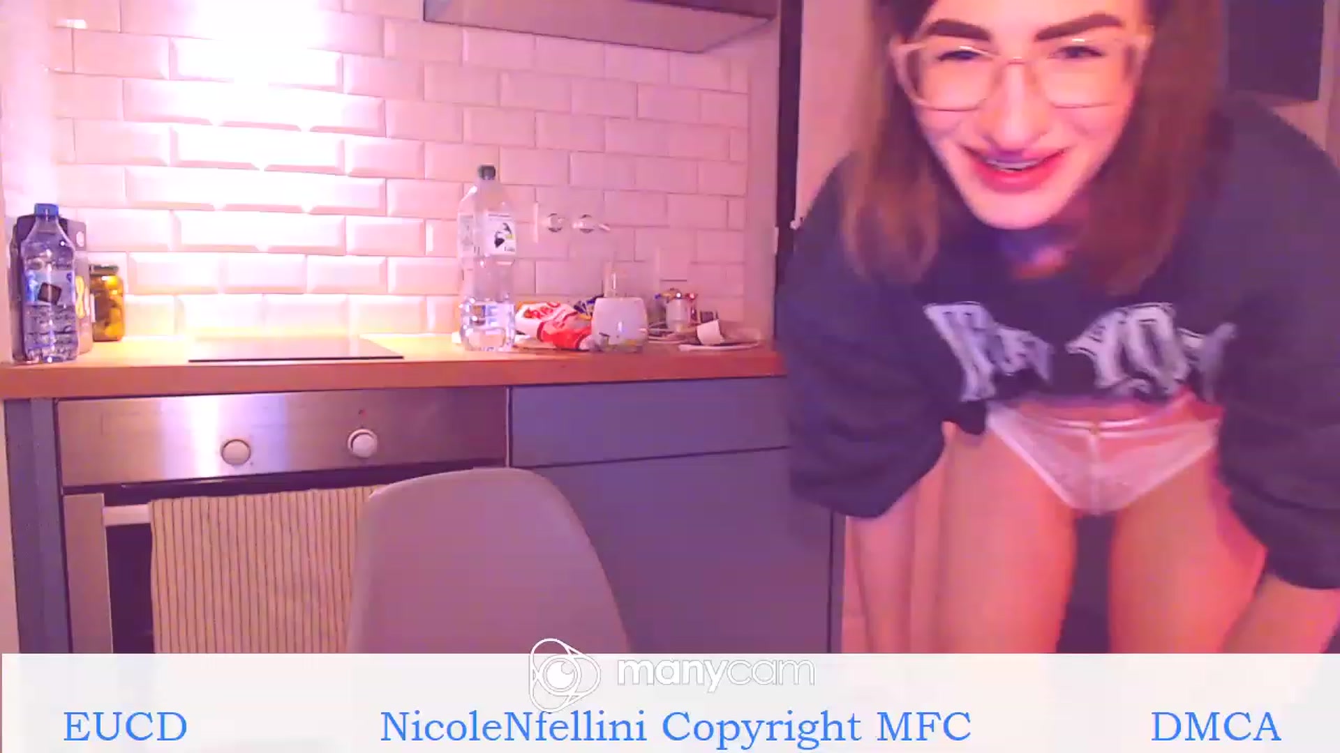 Gallery image thumbnail from Wine_in_jimmy's myfreecams stream on, 11/17/2022, 02:37 image 3 of 20