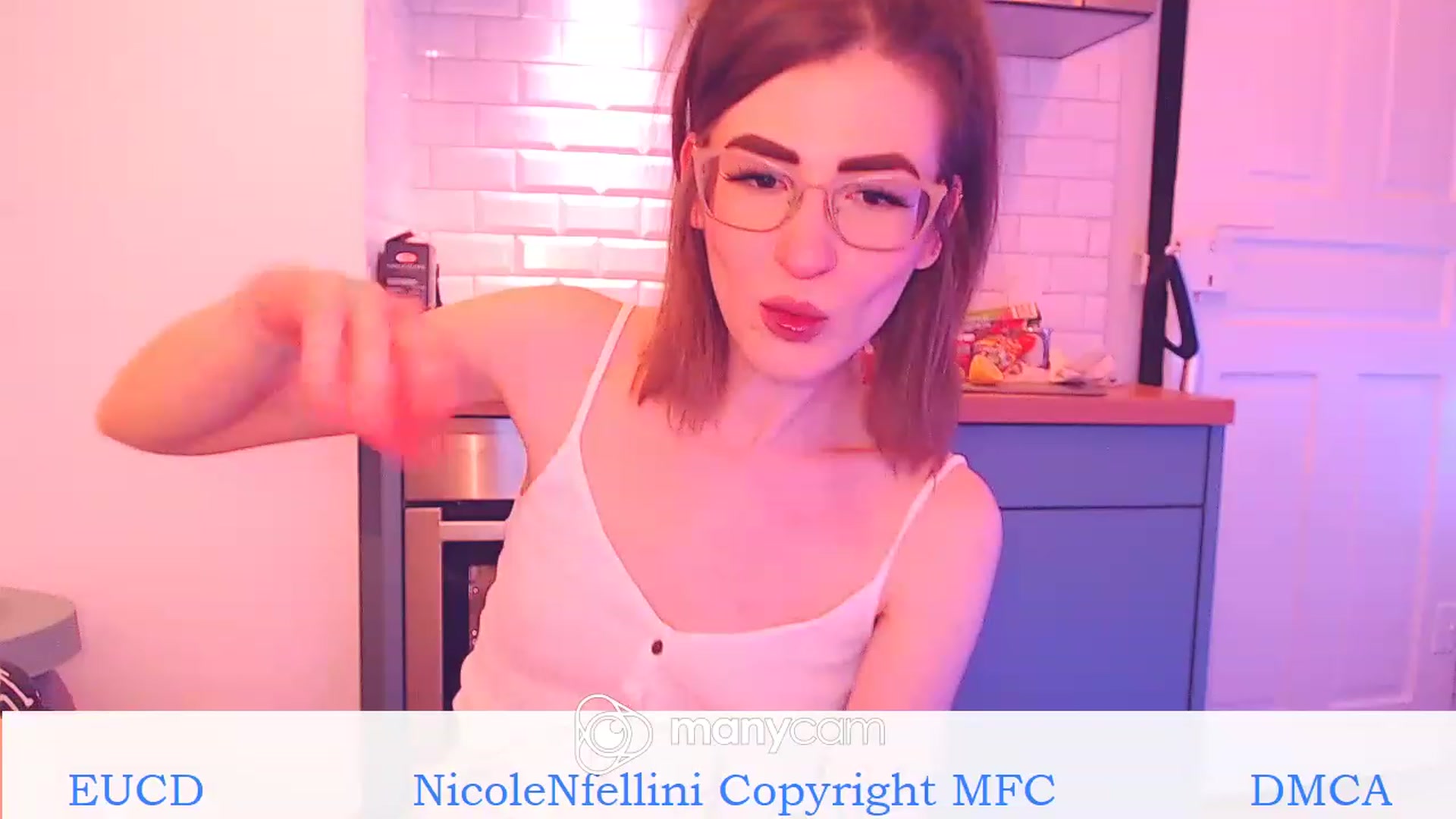 Gallery image thumbnail from Wine_in_jimmy's myfreecams stream on, 11/20/2022, 04:20 image 11 of 20