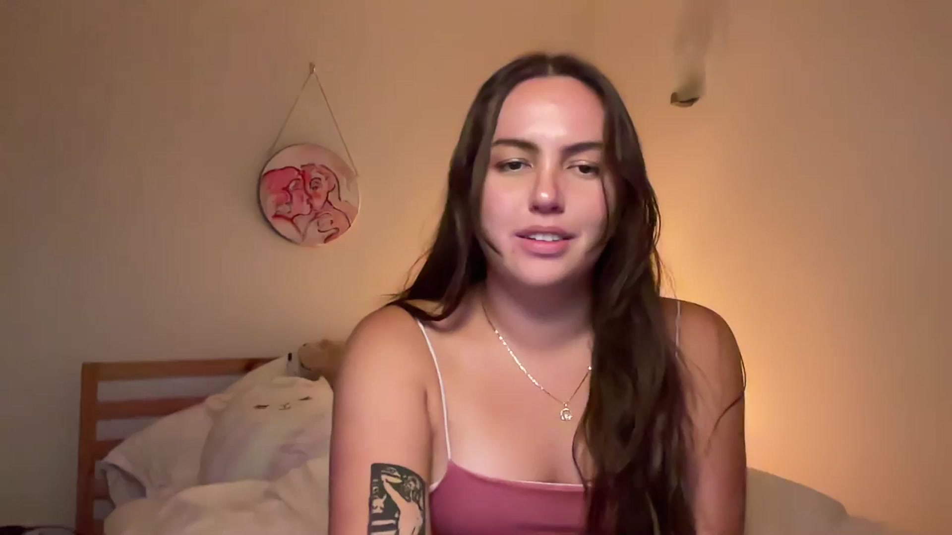 Gallery image thumbnail from Winnejade's myfreecams stream on, 08/24/2023, 03:58 image 1 of 20