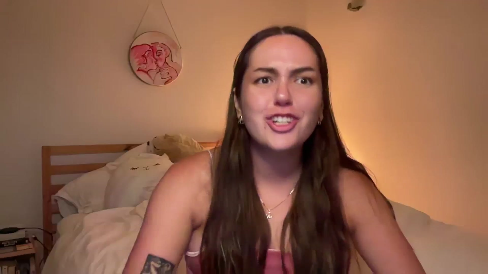 Gallery image thumbnail from Winnejade's myfreecams stream on, 08/24/2023, 03:58 image 7 of 20