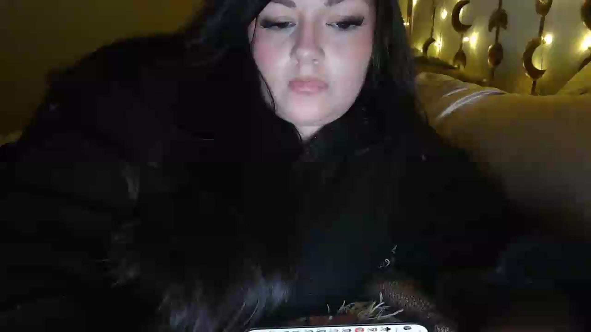 Gallery image thumbnail from Winter's myfreecams stream on, 06/27/2026, 04:34 image 12 of 20
