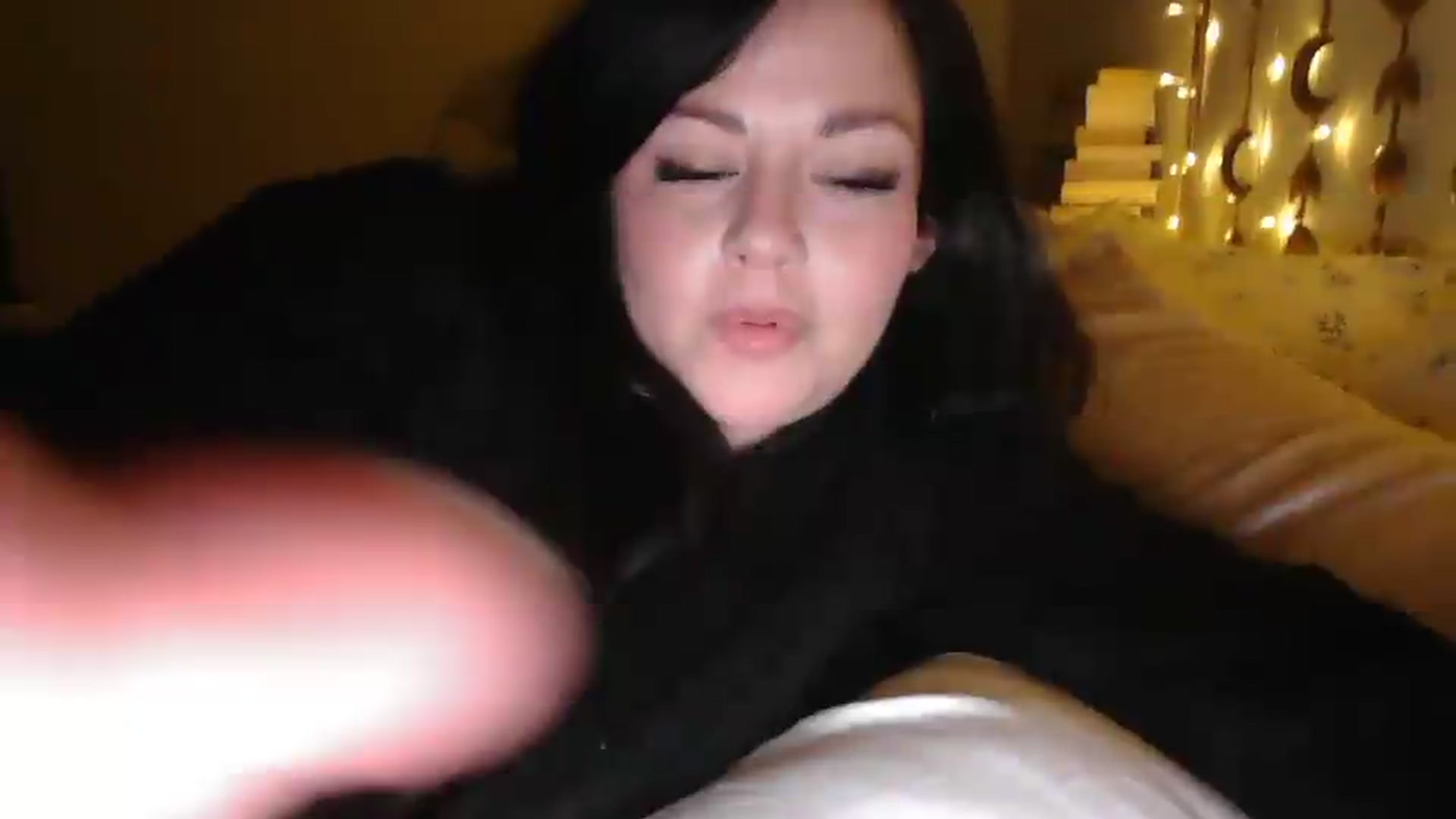 Gallery image thumbnail from Winter's myfreecams stream on, 06/27/2026, 06:31 image 13 of 20