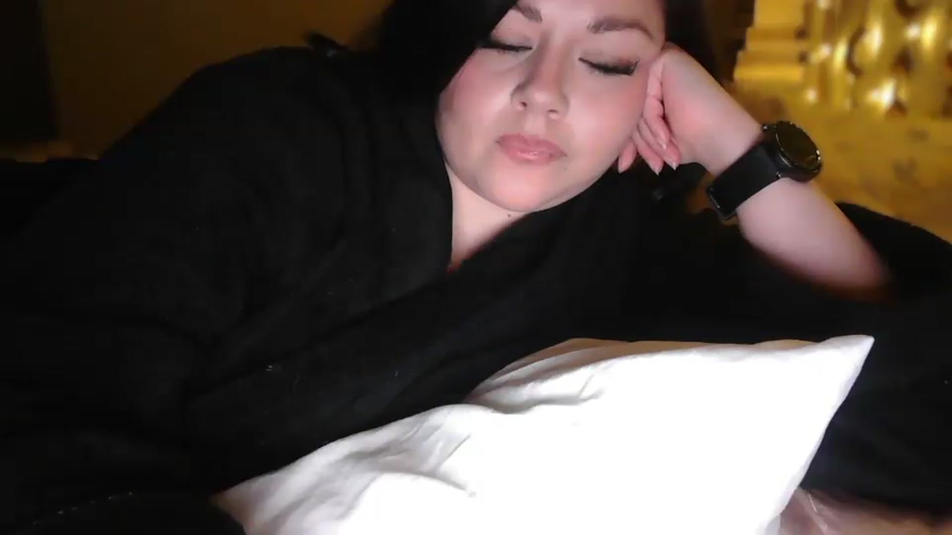 Gallery image thumbnail from Winter's myfreecams stream on, 06/27/2026, 06:31 image 2 of 20