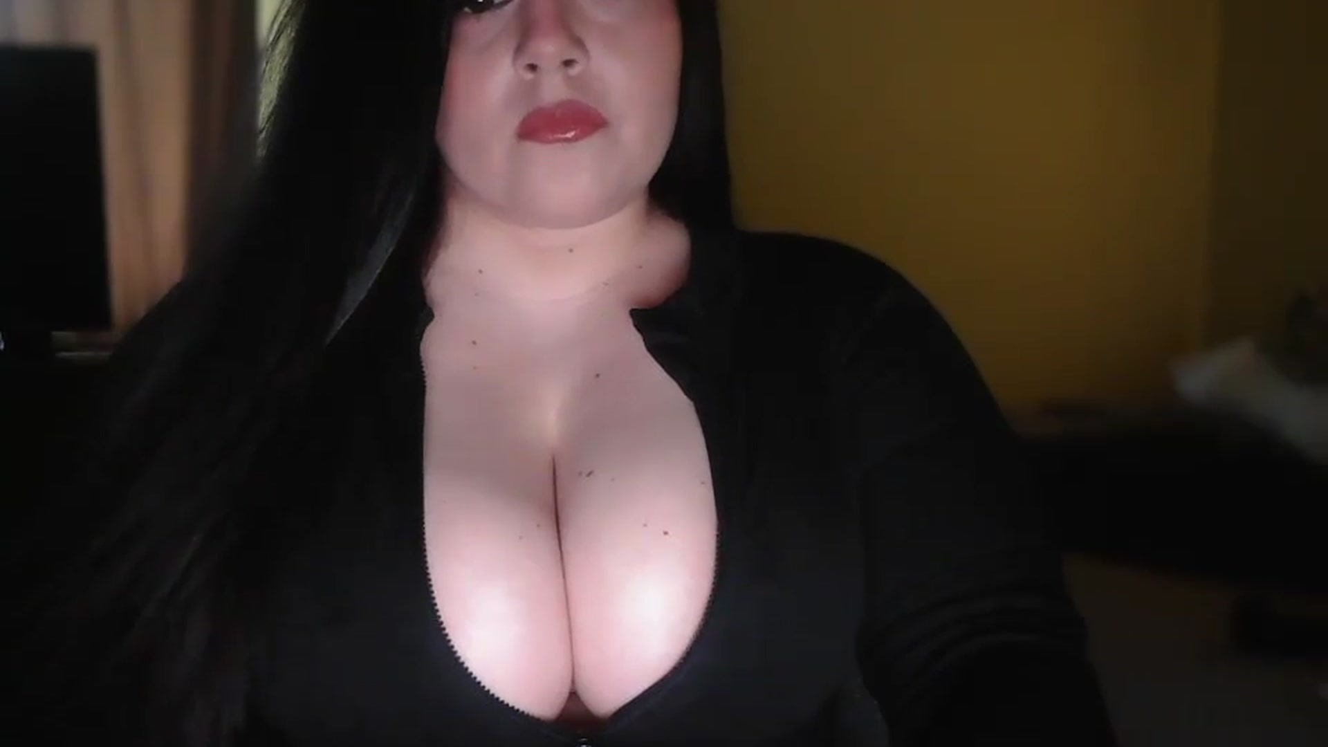 Gallery image thumbnail from Winter's myfreecams stream on, 07/19/2026, 19:43 image 19 of 20