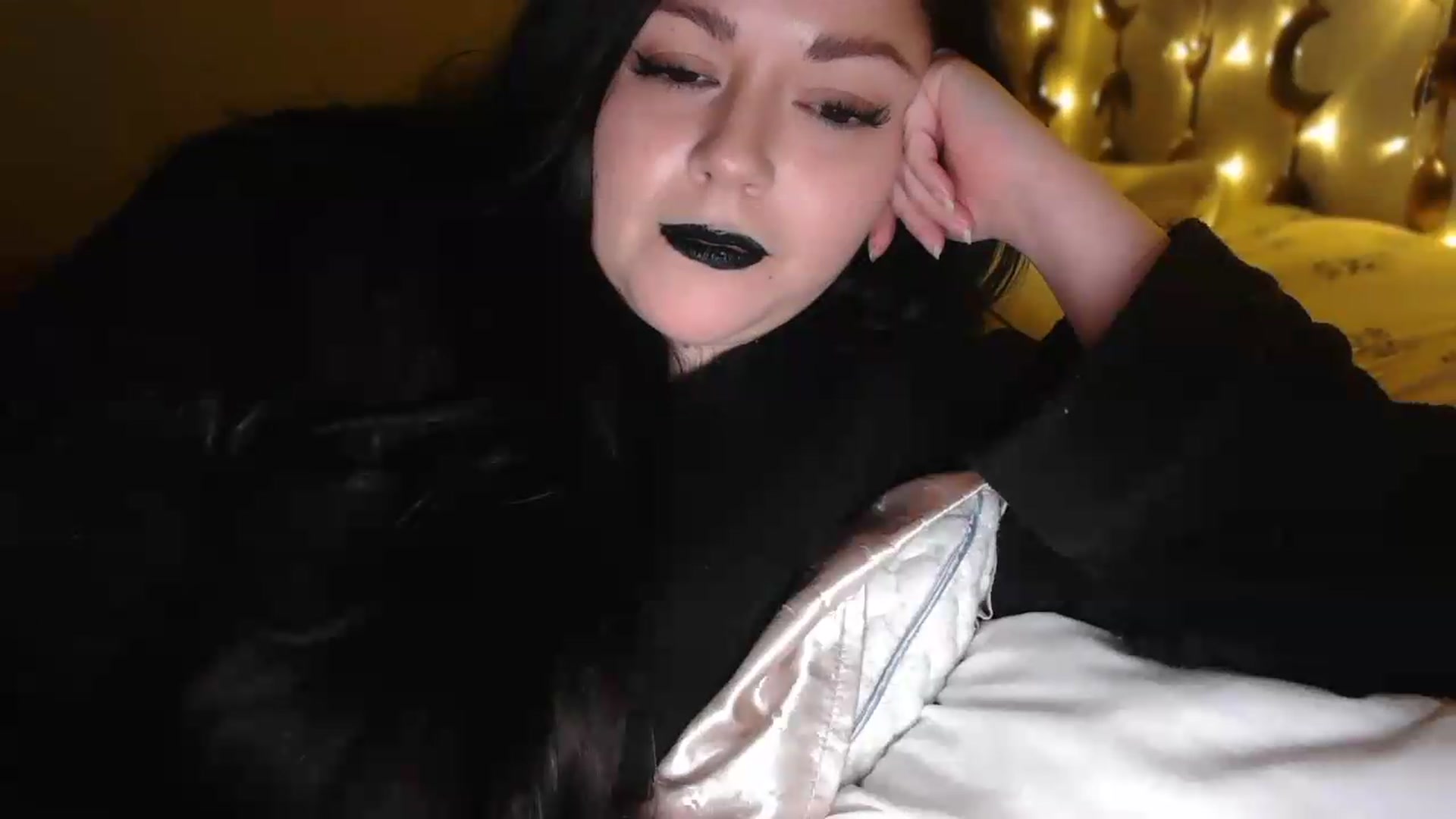 Gallery image thumbnail from Winter's myfreecams stream on, 08/24/2026, 06:53 image 18 of 20