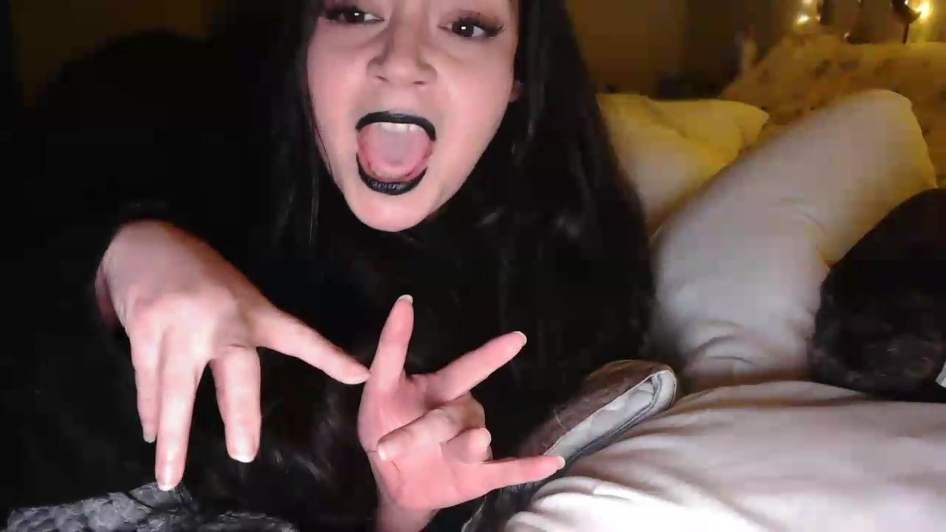 Gallery image thumbnail from Winter's myfreecams stream on, 08/24/2026, 07:11 image 12 of 20