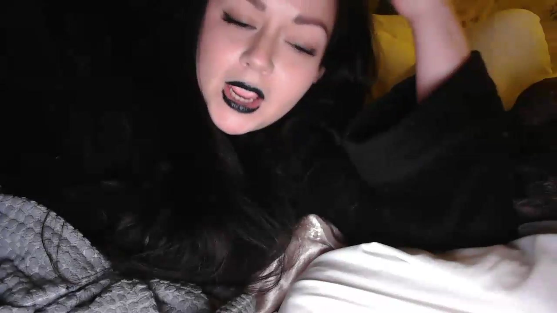 Gallery image thumbnail from Winter's myfreecams stream on, 08/24/2026, 07:11 image 7 of 20