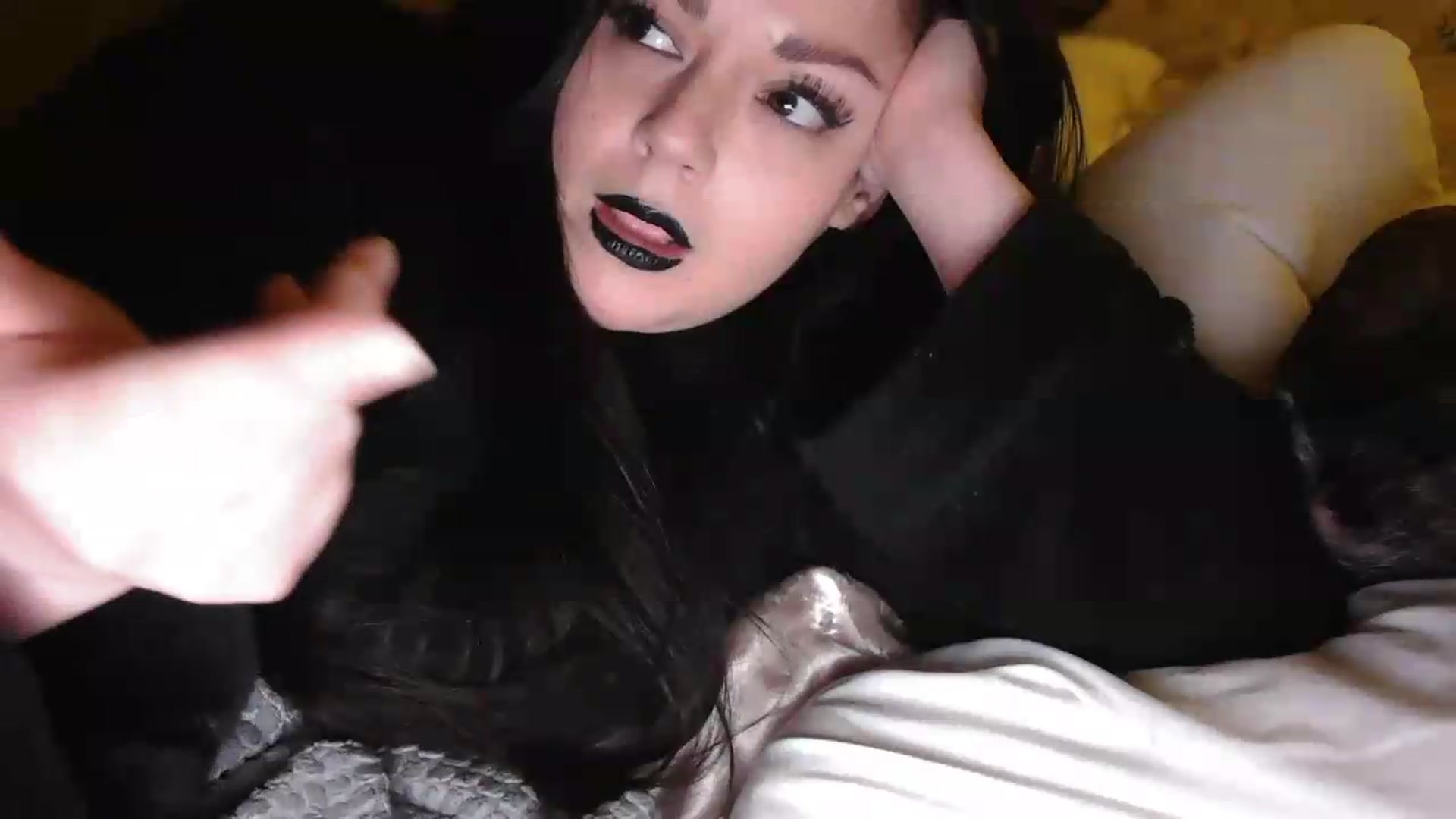 Gallery image thumbnail from Winter's myfreecams stream on, 08/24/2026, 07:11 image 3 of 20