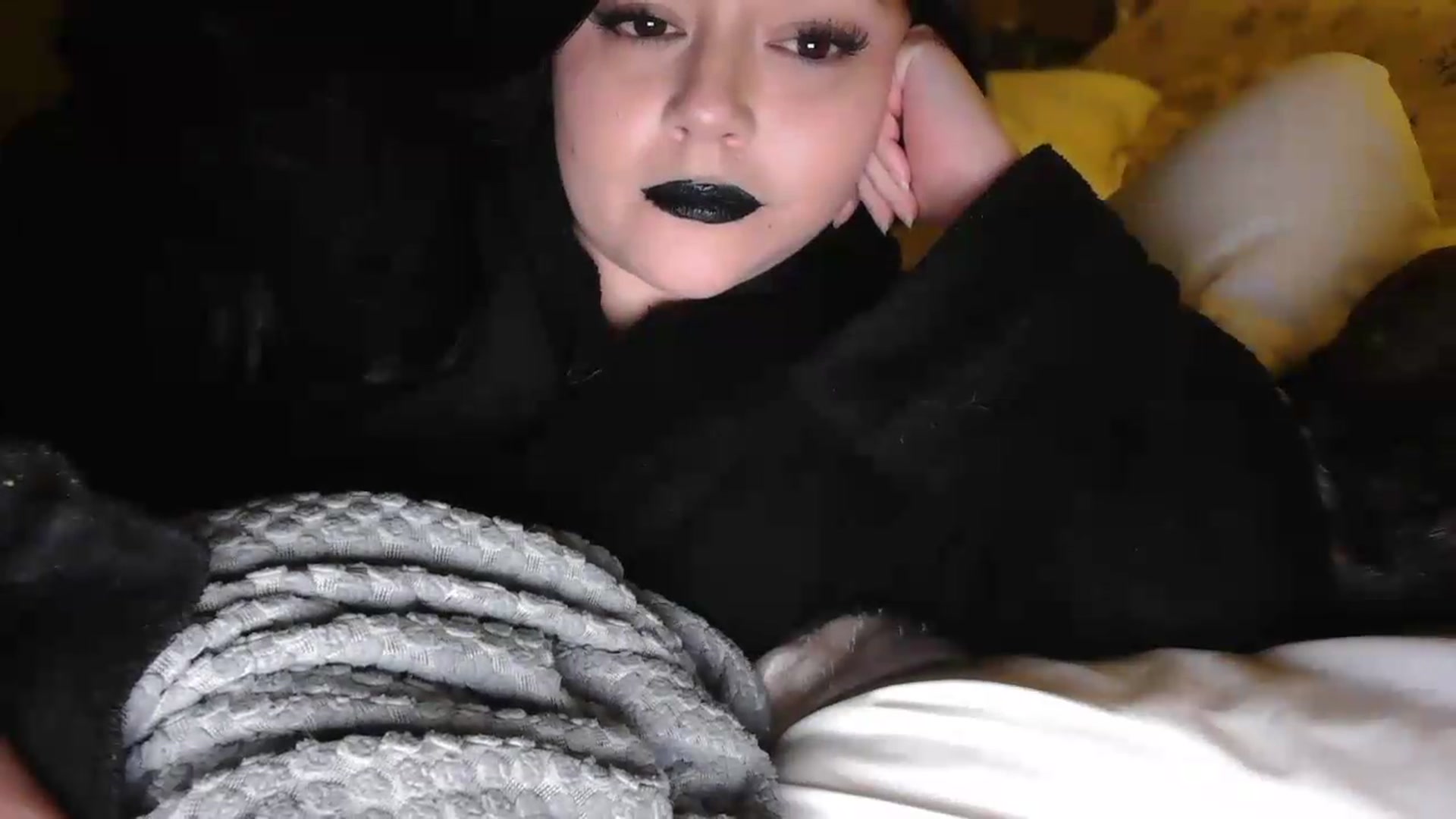 Gallery image thumbnail from Winter's myfreecams stream on, 08/24/2026, 07:11 image 20 of 20