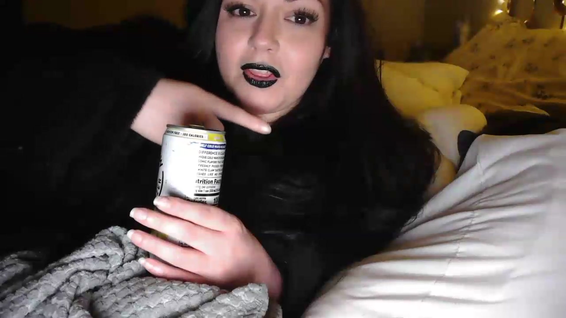 Gallery image thumbnail from Winter's myfreecams stream on, 08/24/2026, 08:45 image 17 of 20