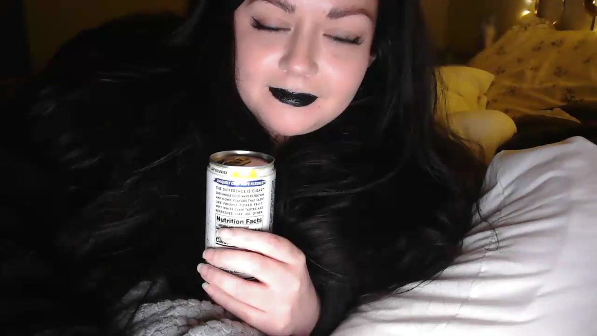 Gallery image thumbnail from Winter's myfreecams stream on, 08/24/2026, 08:45 image 15 of 20