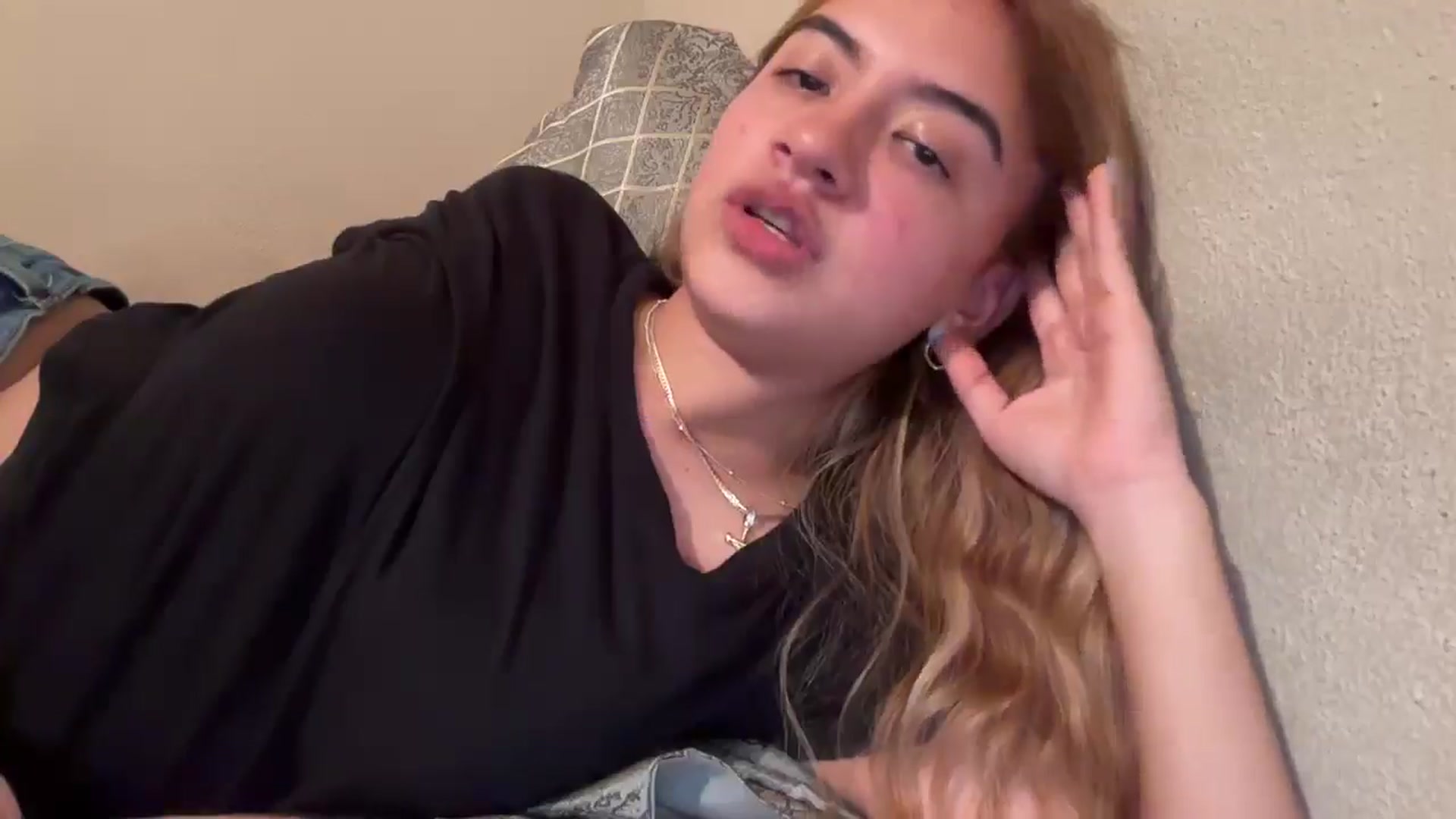 Gallery image thumbnail from Winter0094's myfreecams stream on, 04/20/2025, 09:54 image 2 of 20