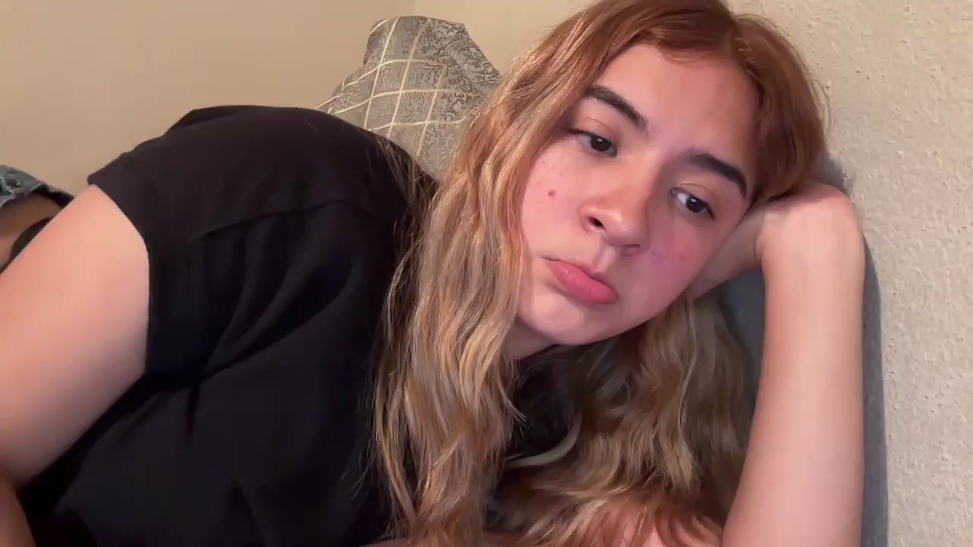 Gallery image thumbnail from Winter0094's myfreecams stream on, 04/20/2025, 09:54 image 4 of 20