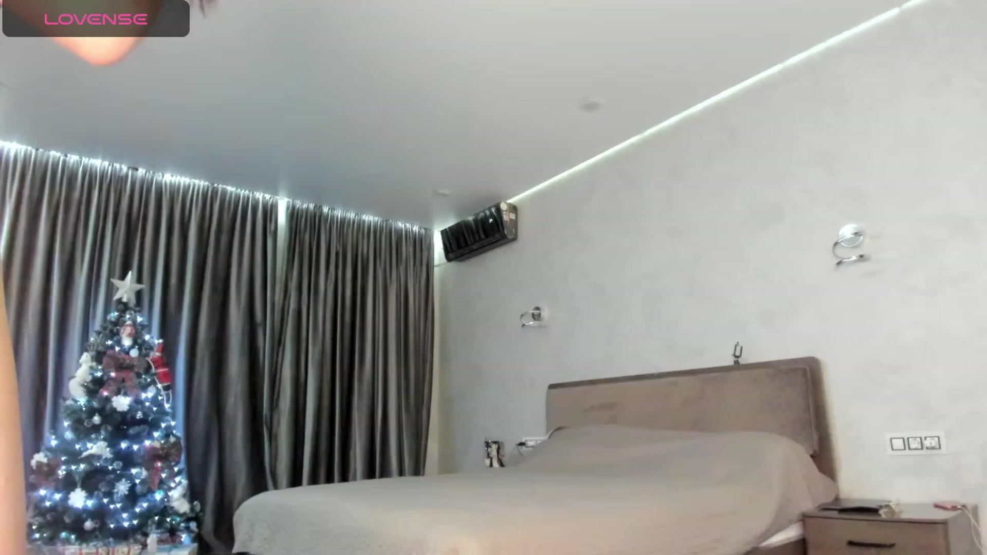 Gallery image thumbnail from WinterGirl's myfreecams stream on, 12/20/2023, 21:50 image 6 of 20