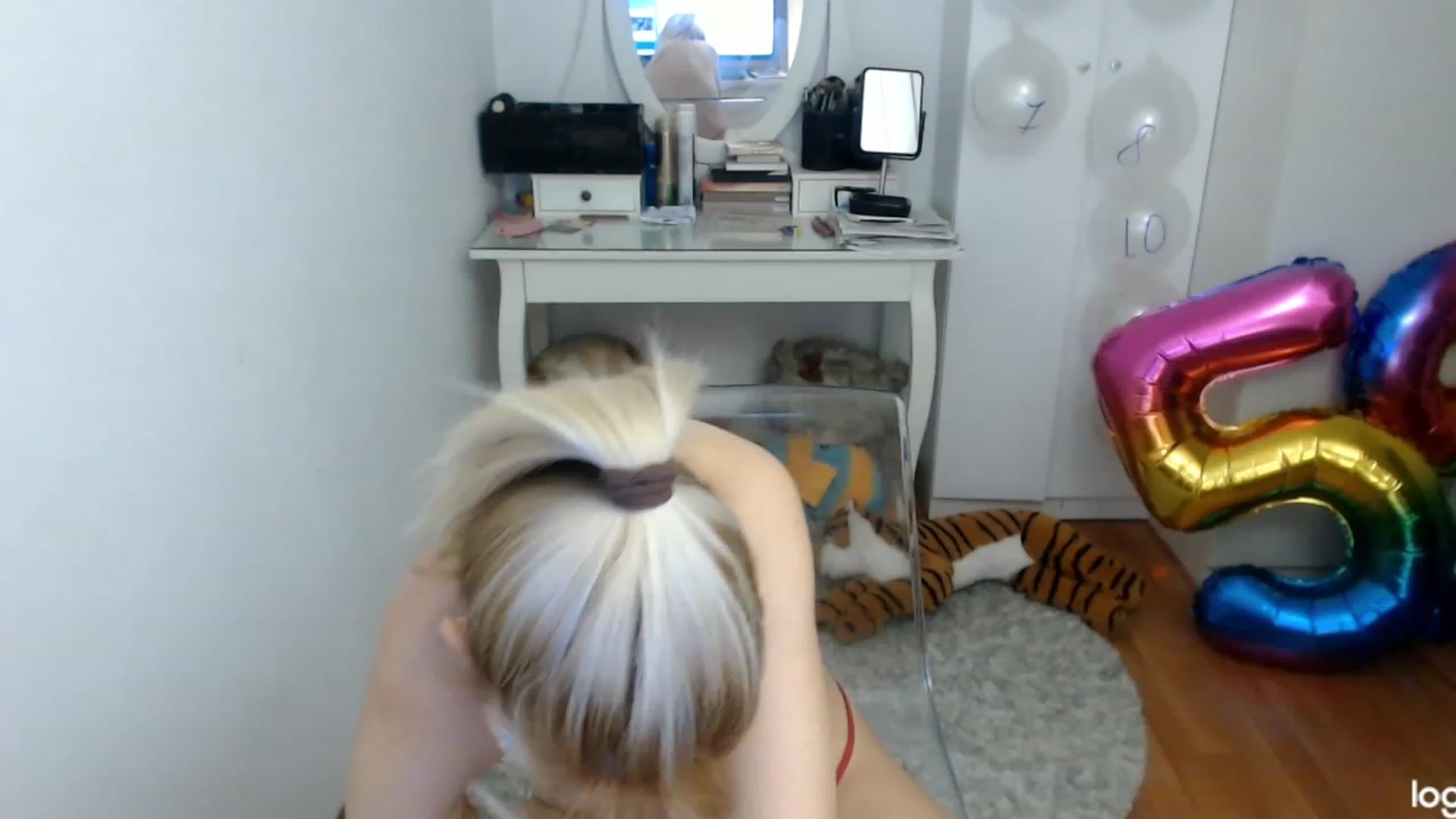 Gallery image thumbnail from WinterJewel's myfreecams stream on, 12/13/2023, 08:58 image 18 of 20
